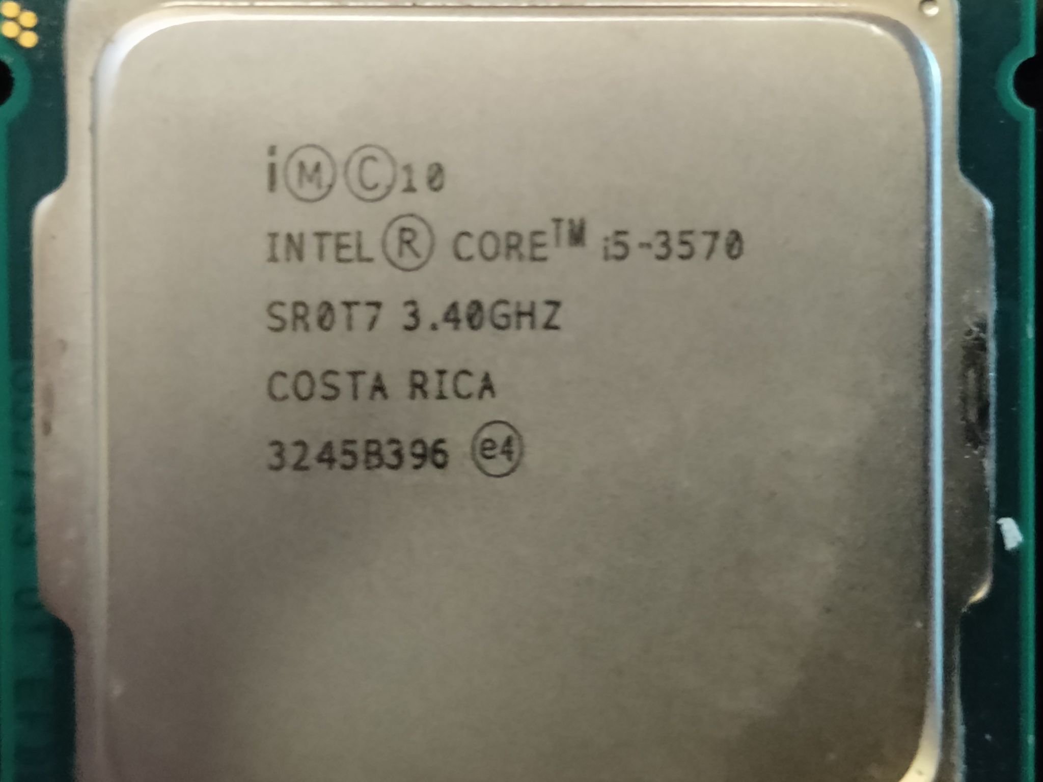 Intel Core i5-3570 CPU (3.4 GHz) + Stock Cooler!!! 😎