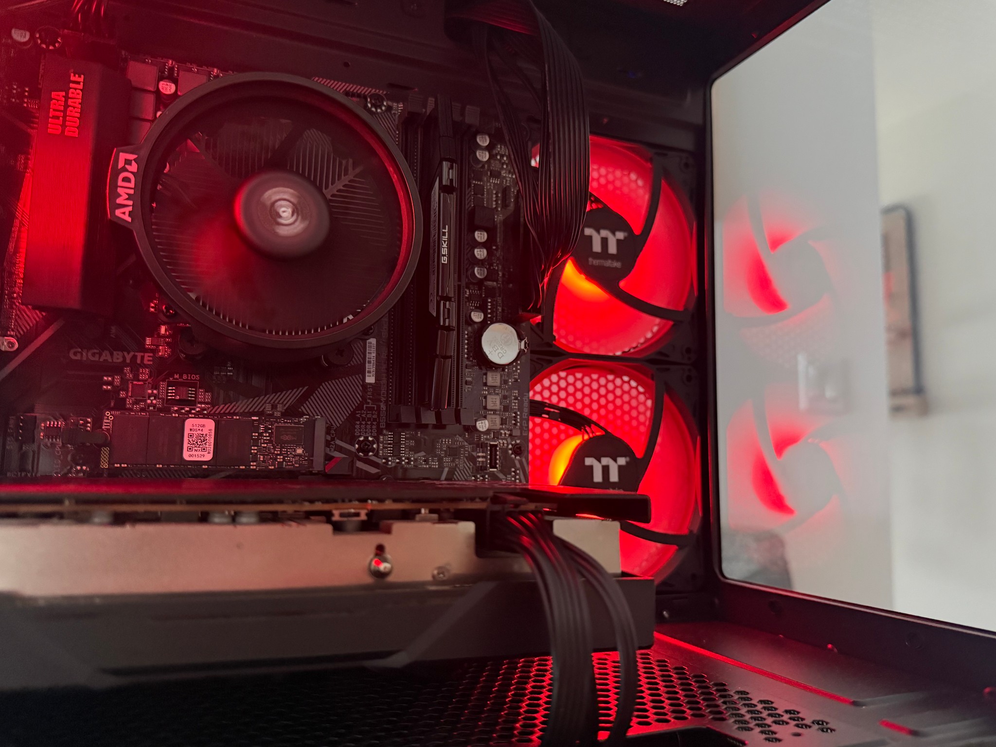 Ryzen 5 5500 | RX 6600 | 16GB DDR4 | 512GB NVMe