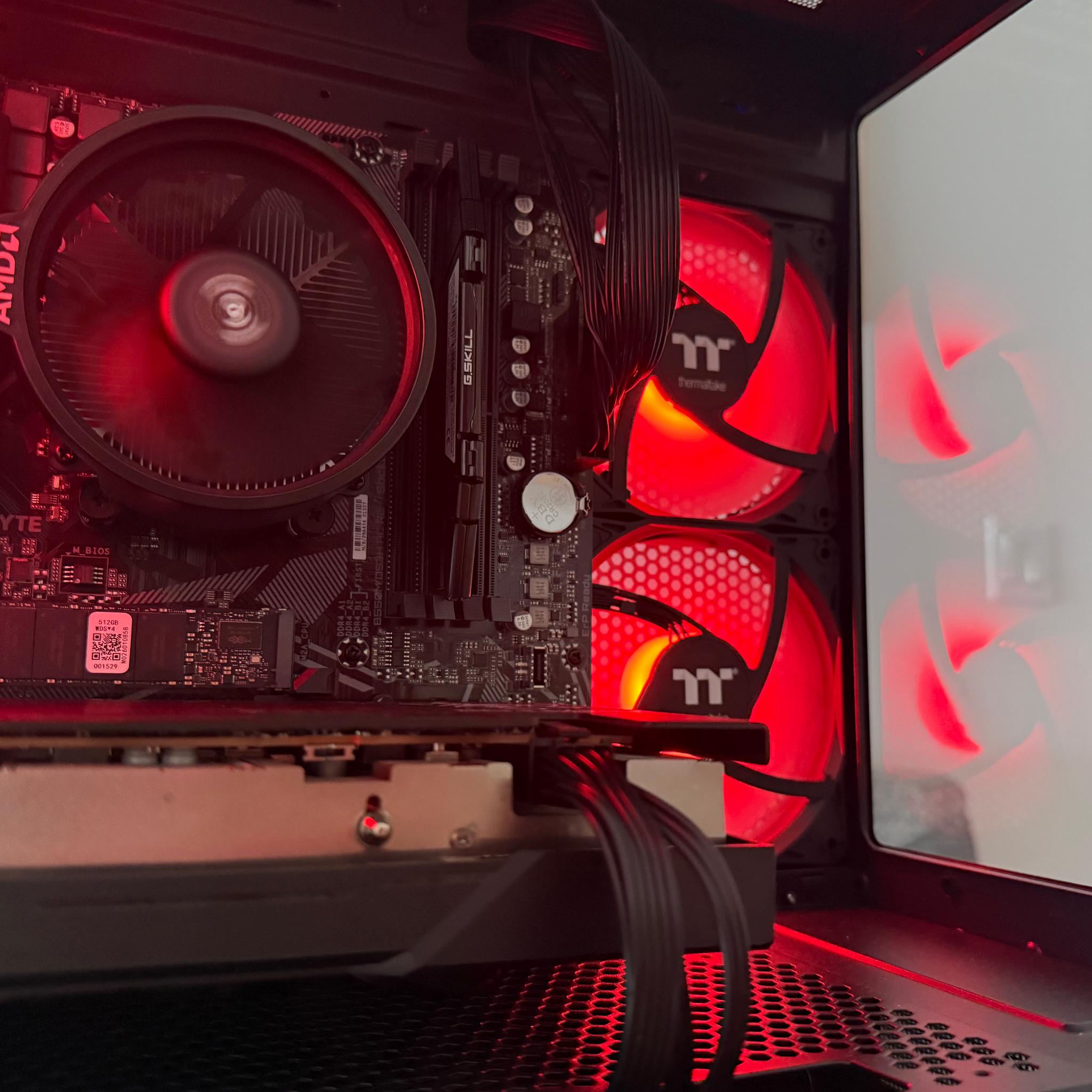 Ryzen 5 5500 | RX 6600 | 16GB DDR4 | 512GB NVMe