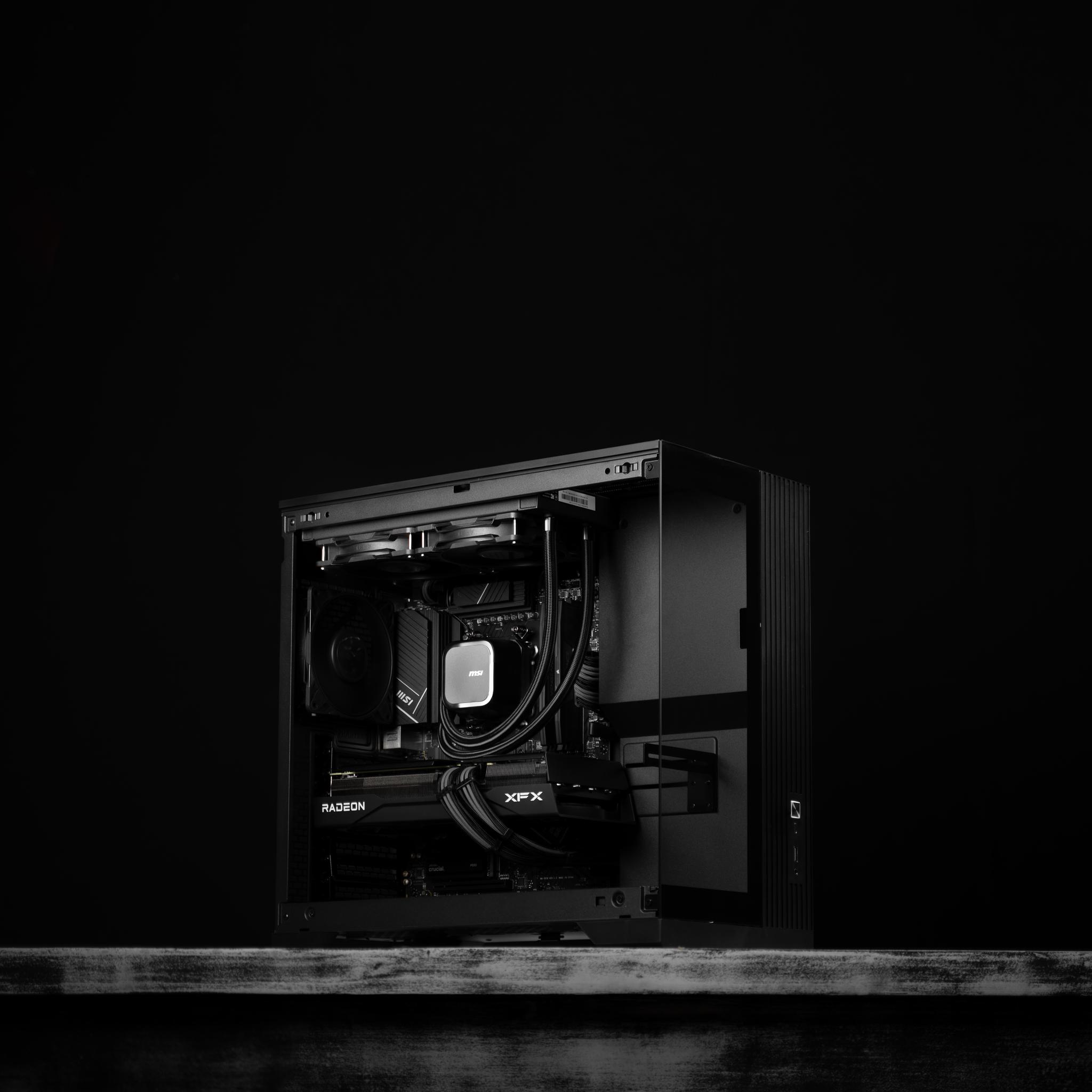 \ PF-21 / RX 9070 GRE Ryzen 7 8700F 1TB 16GB DDR5 Windows 11 Workstation Gaming PC