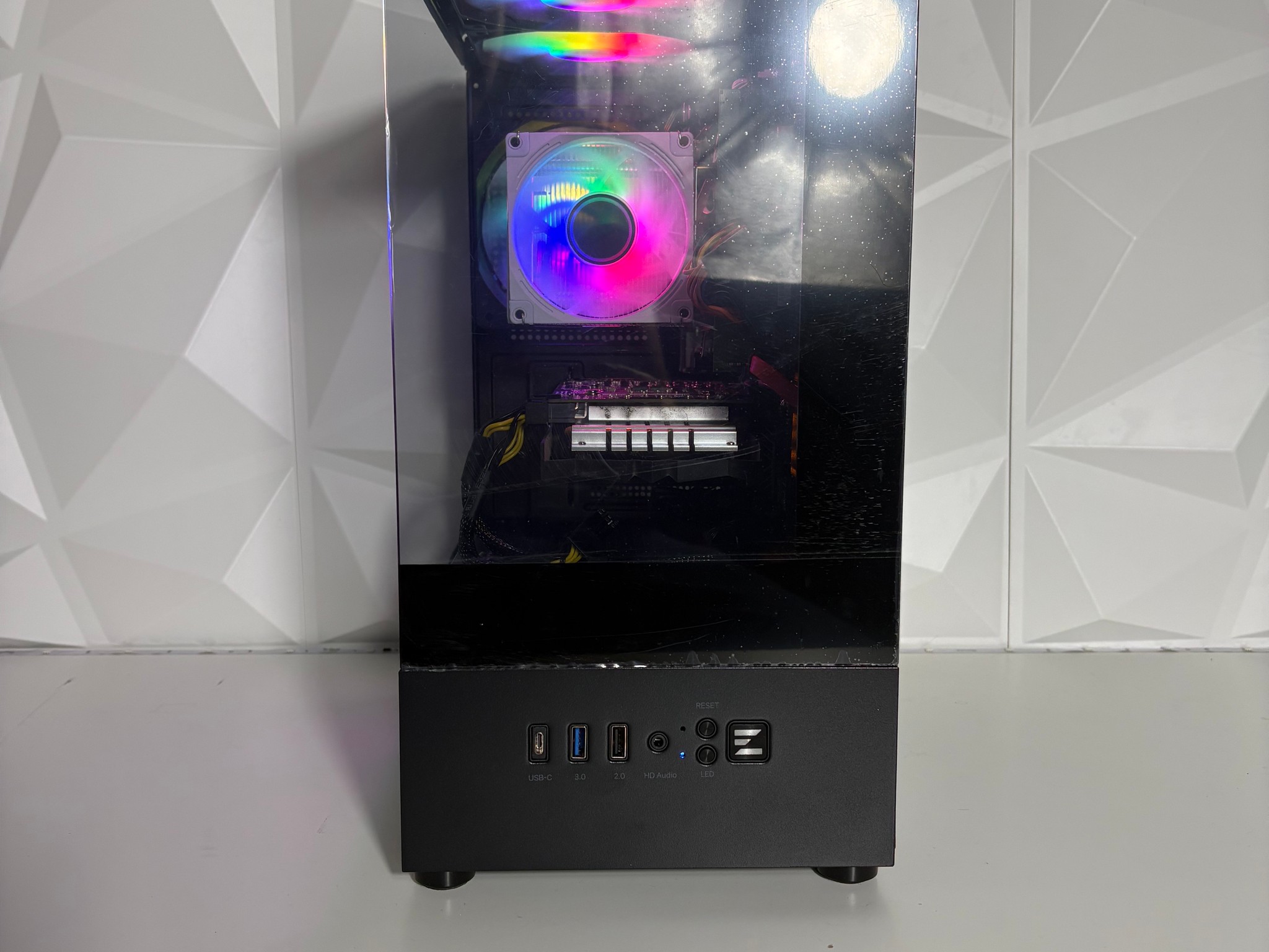 Crimson Valley - Intel Core i5 9400F, GTX 1660, 16GB DDR4, 512GB SSD