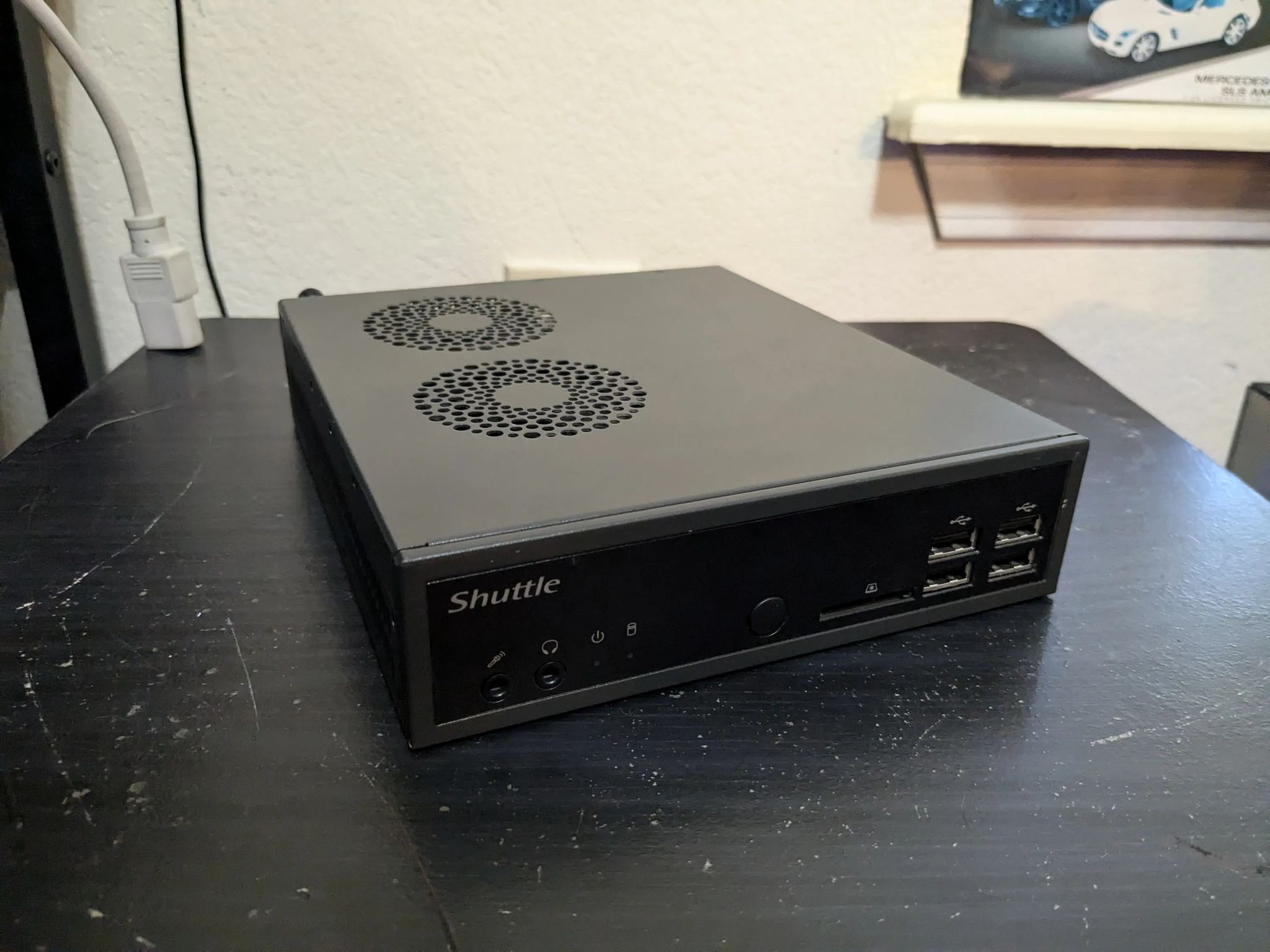 Shuttle DS81 Mini Industrial PC | i3-4150, 12GB RAM, 80GB SSD, Win10, VESA compatible, 1150 socket