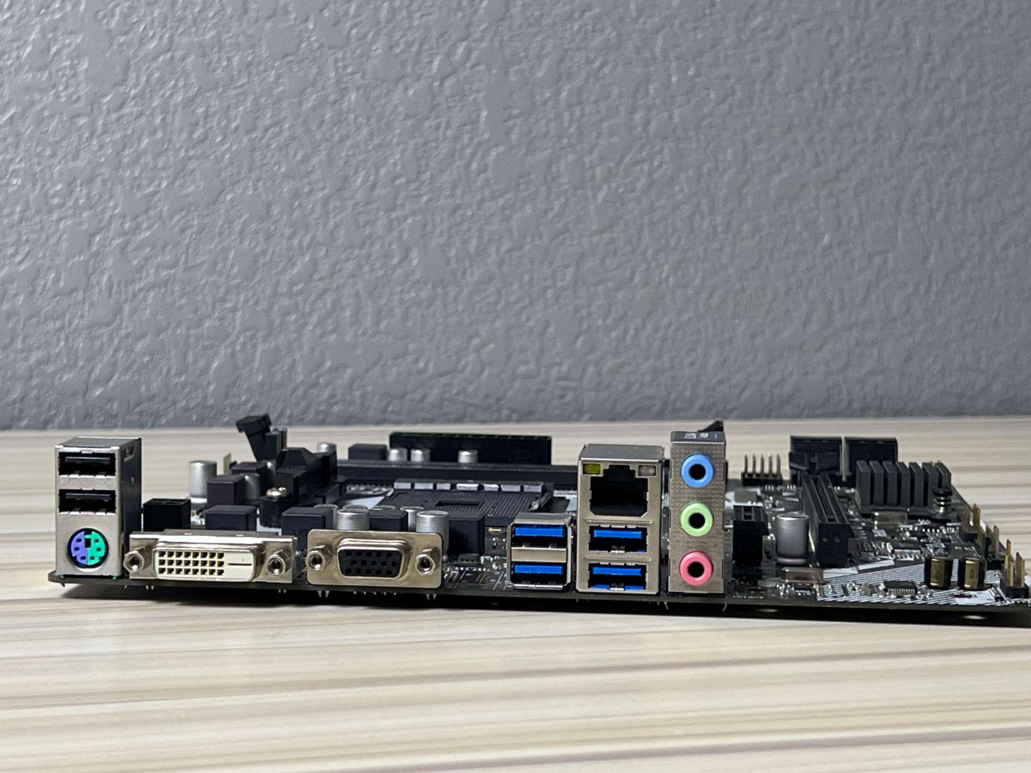ASRock A320M-DVS R4.0