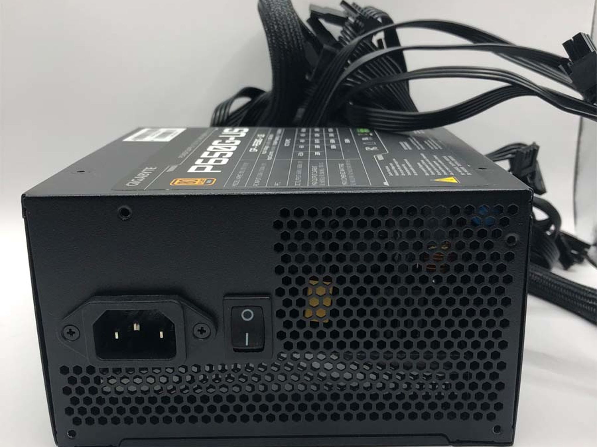 Gigabyte 650 Watt 80+ Gold Rated PSU P650G-US *Pulled from open box pre-built* *Tested Working*