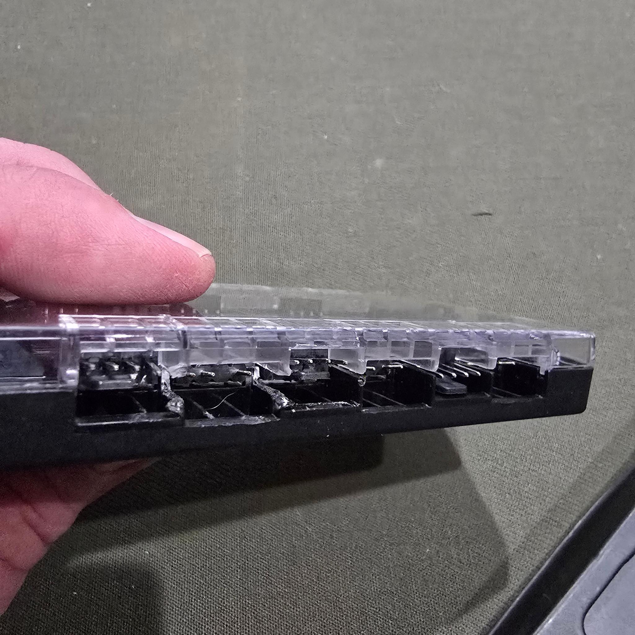 Cooler Master MasterFan 6 PWM 6 ARGB Hub * USED *