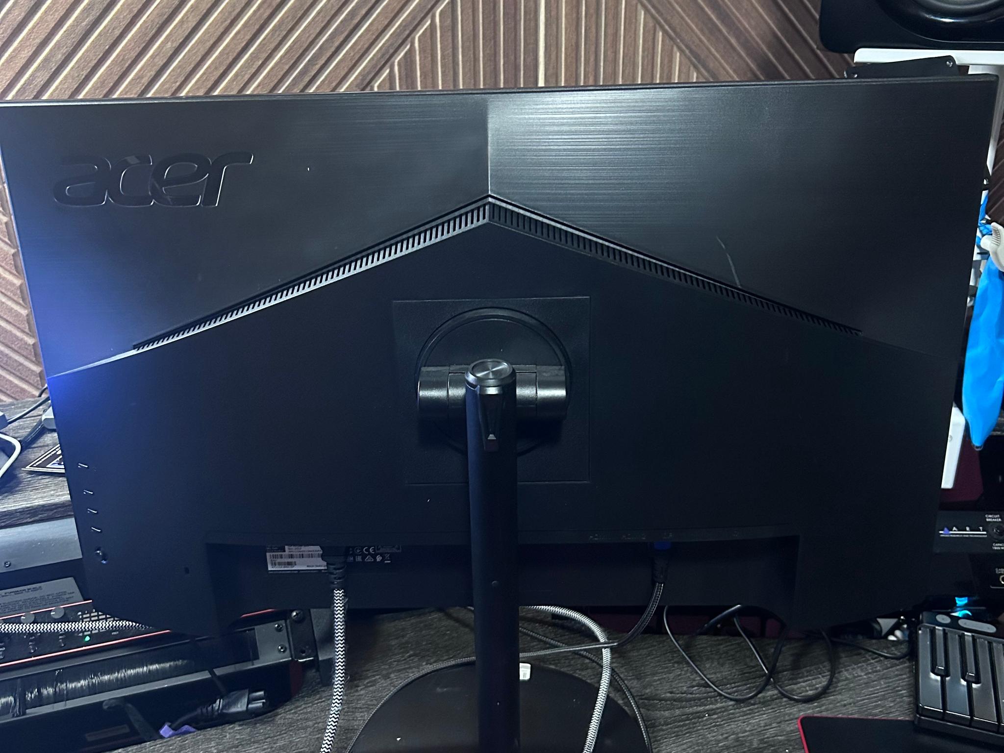 Acer Nitro 27" 4K (160hz) (3840 x 2160) Gaming Monitor (XV272K)