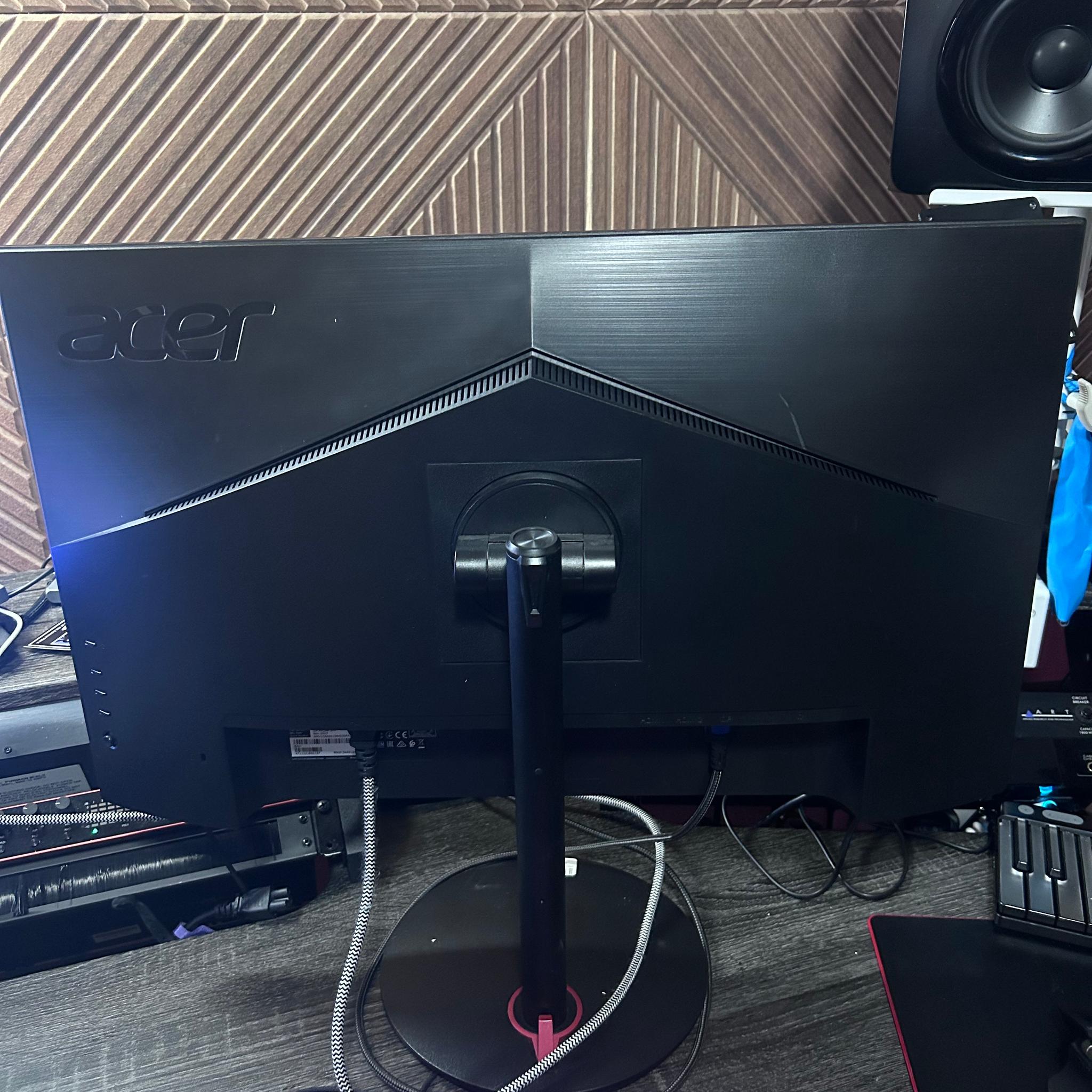 Acer Nitro 27" 4K (160hz) (3840 x 2160) Gaming Monitor (XV272K)