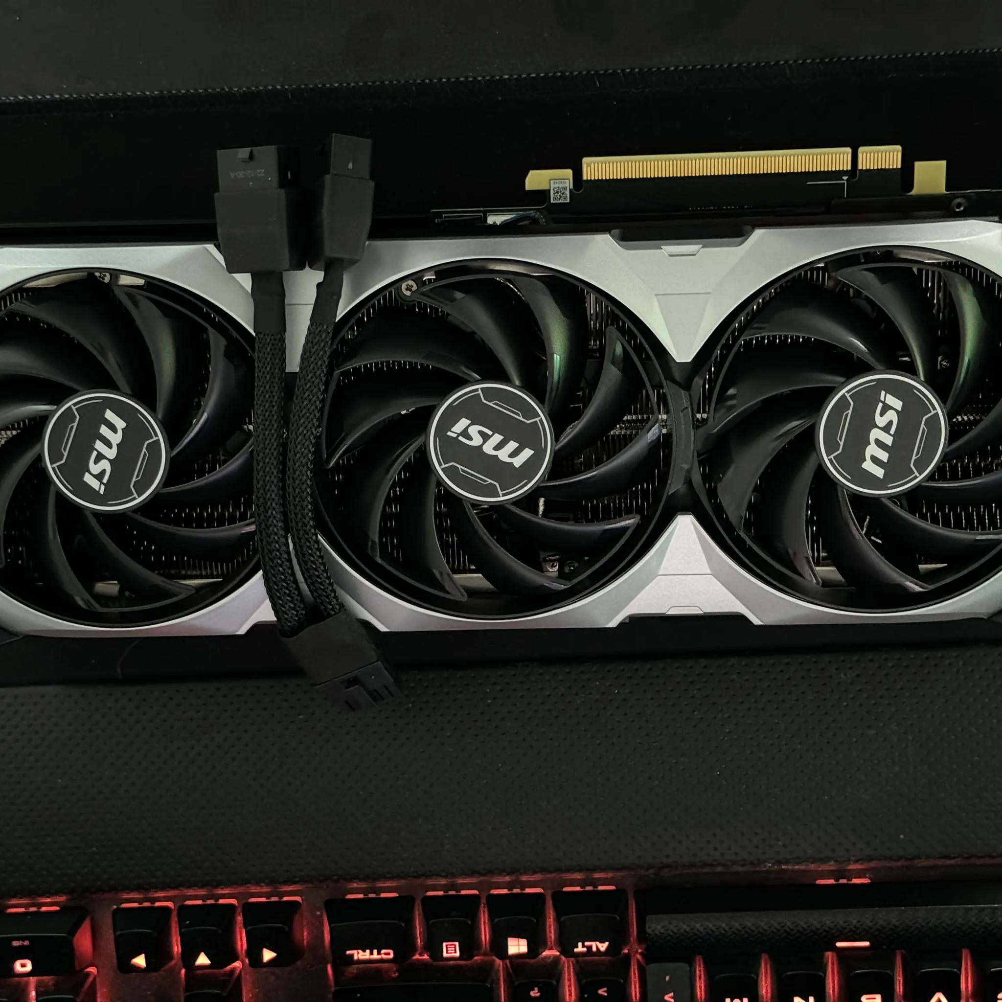 GeForce RTX 4070 Ti VENTUS 3X 12G OC