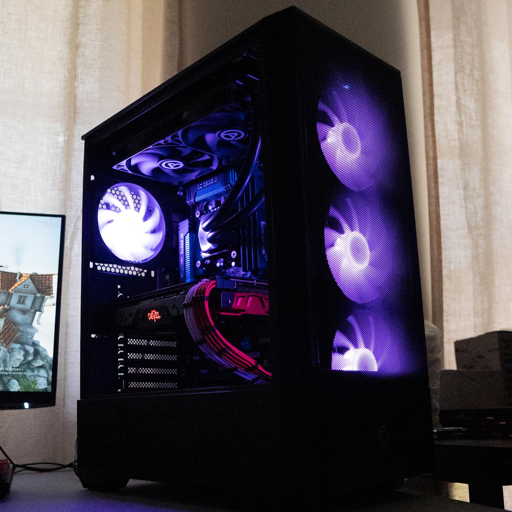 🩸🩸 | RX 580 8GB | INTEL i5 3570K | 16GB RAM | 750GB | Ruby Racer