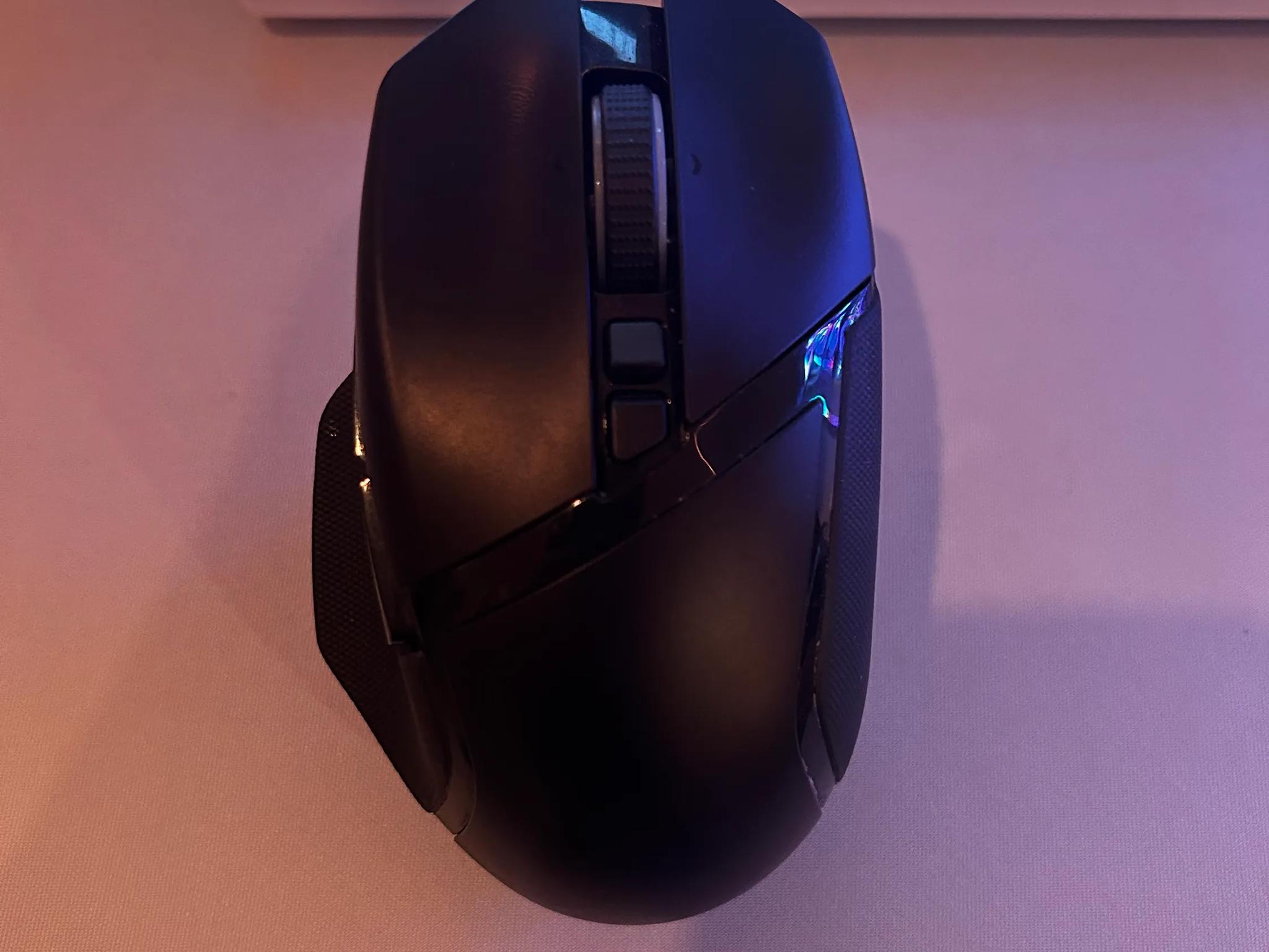 Razer Viper Ultimate Hyperspeed Wireless Gaming Mouse & RGB Charging Dock
