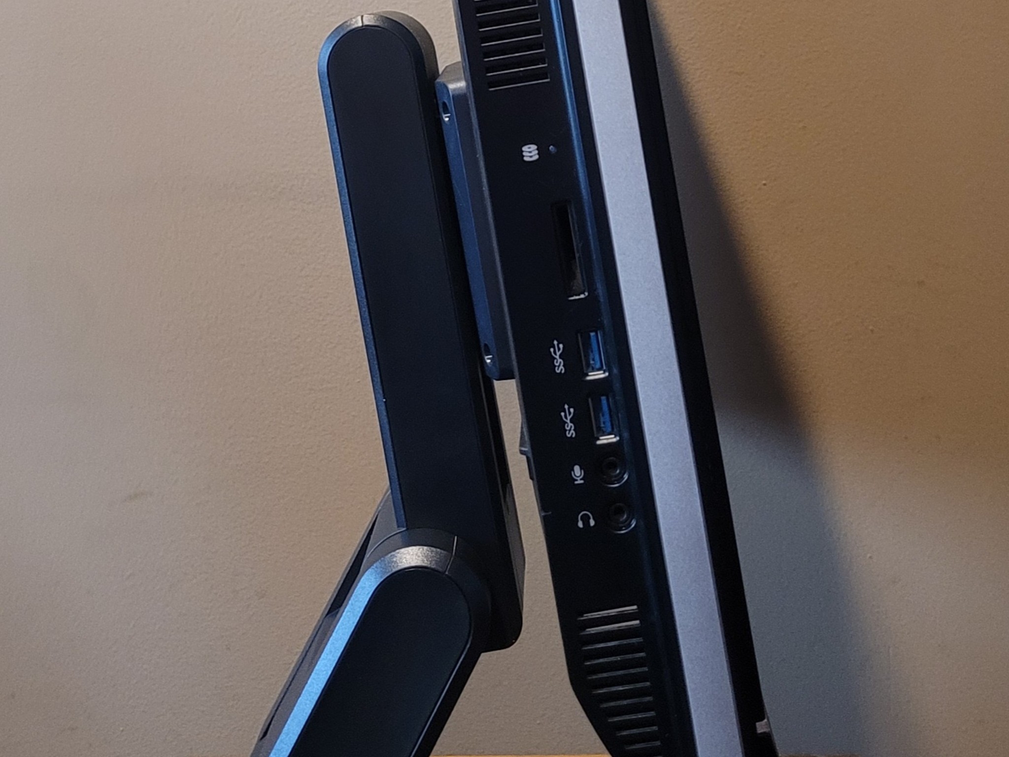 HP Compaq Pro 6300 All-in-One | i5-3570S 3.1GHZ | 12GB RAM | 240GB SSD | WIN 10 | XP Vista Gaming