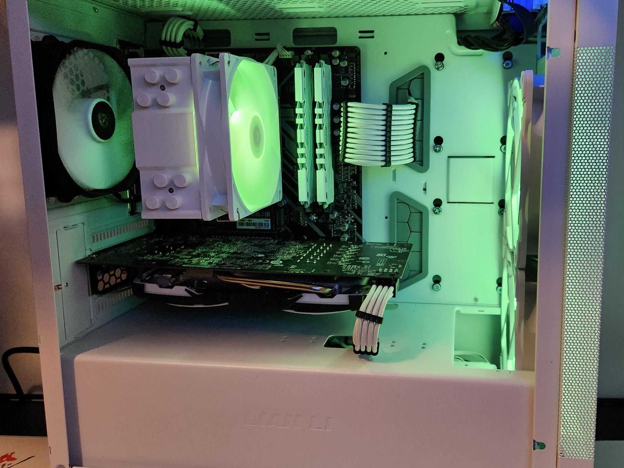 Frost Gaming Rig Ryzen 5/ 16Gb DDR4 / 1TB SSD/ RX 580 8GB