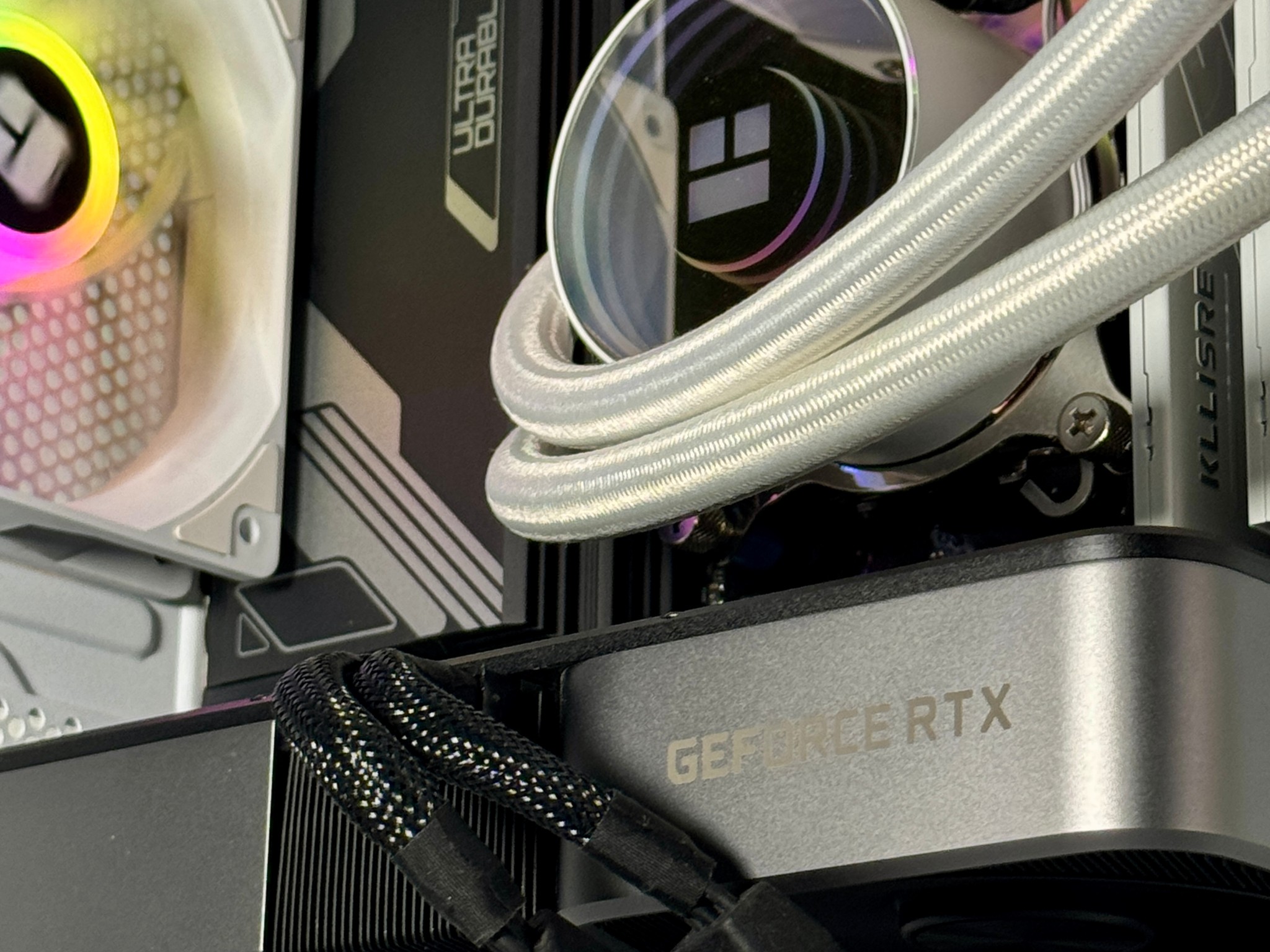 Early Black Friday!! RTX 3070 | i5 12600K | White 32GB DDR4 | 1TB Gen4 NVME | Gaming Pc