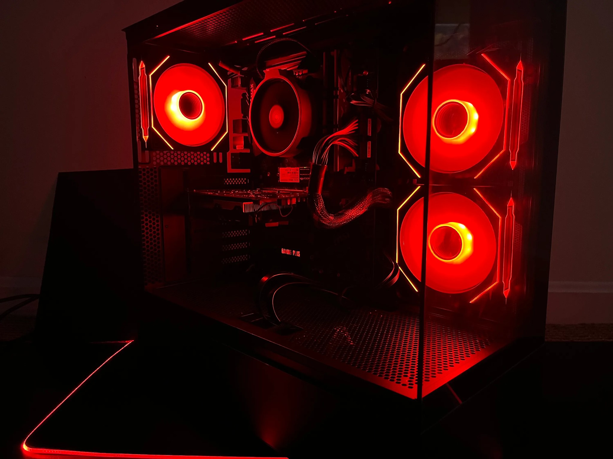 CUSTOM GAMING PC (Fortnite ready!) AMD 3600x 4.2 GHz AMD RX550 1080p High/Medium.