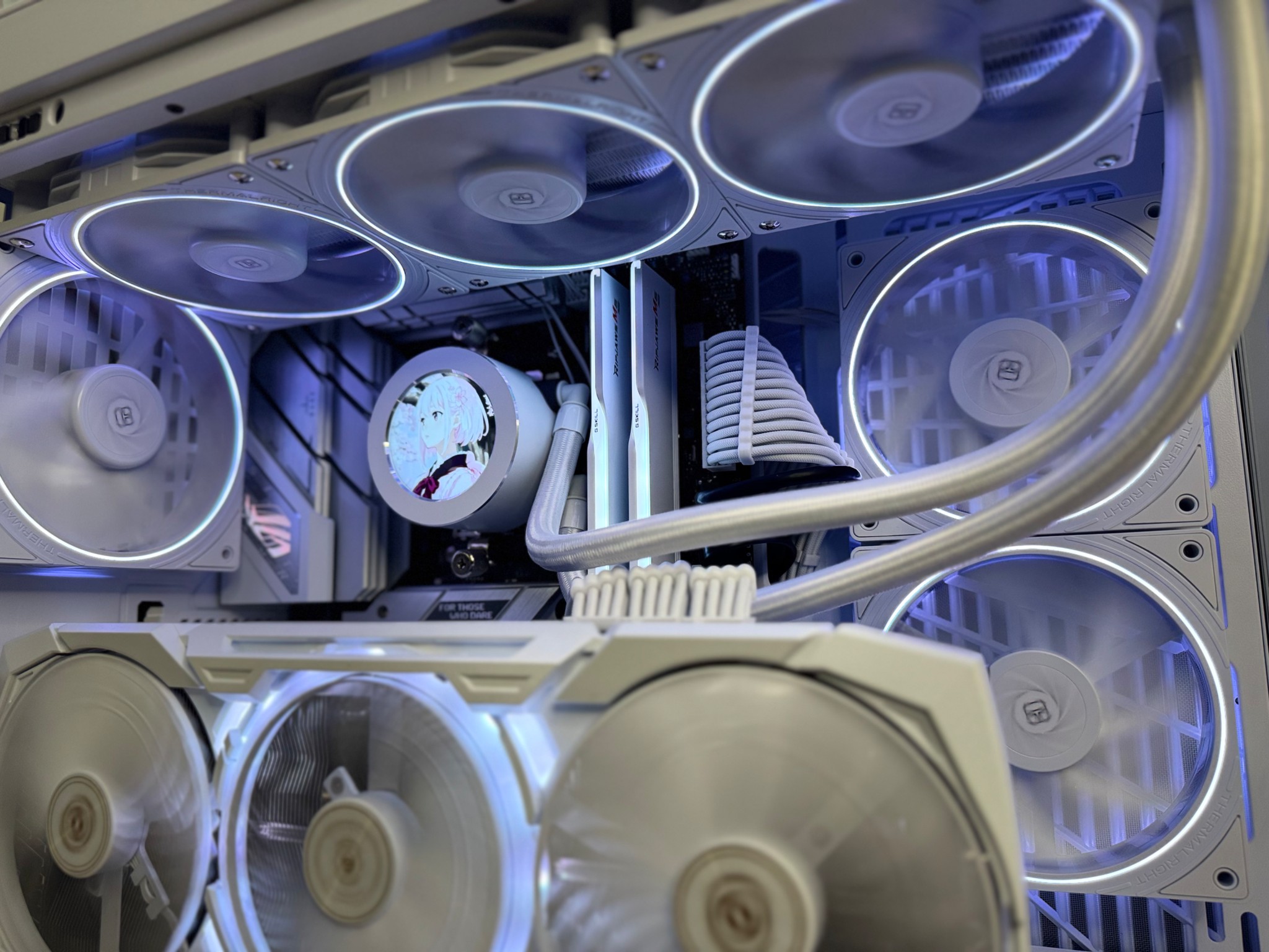 🪐Halo |Ryzen 7 7800X3D, RX 7900 XTX, 32GB DDR5, 2TB SSD nVme | 4K Gaming PC