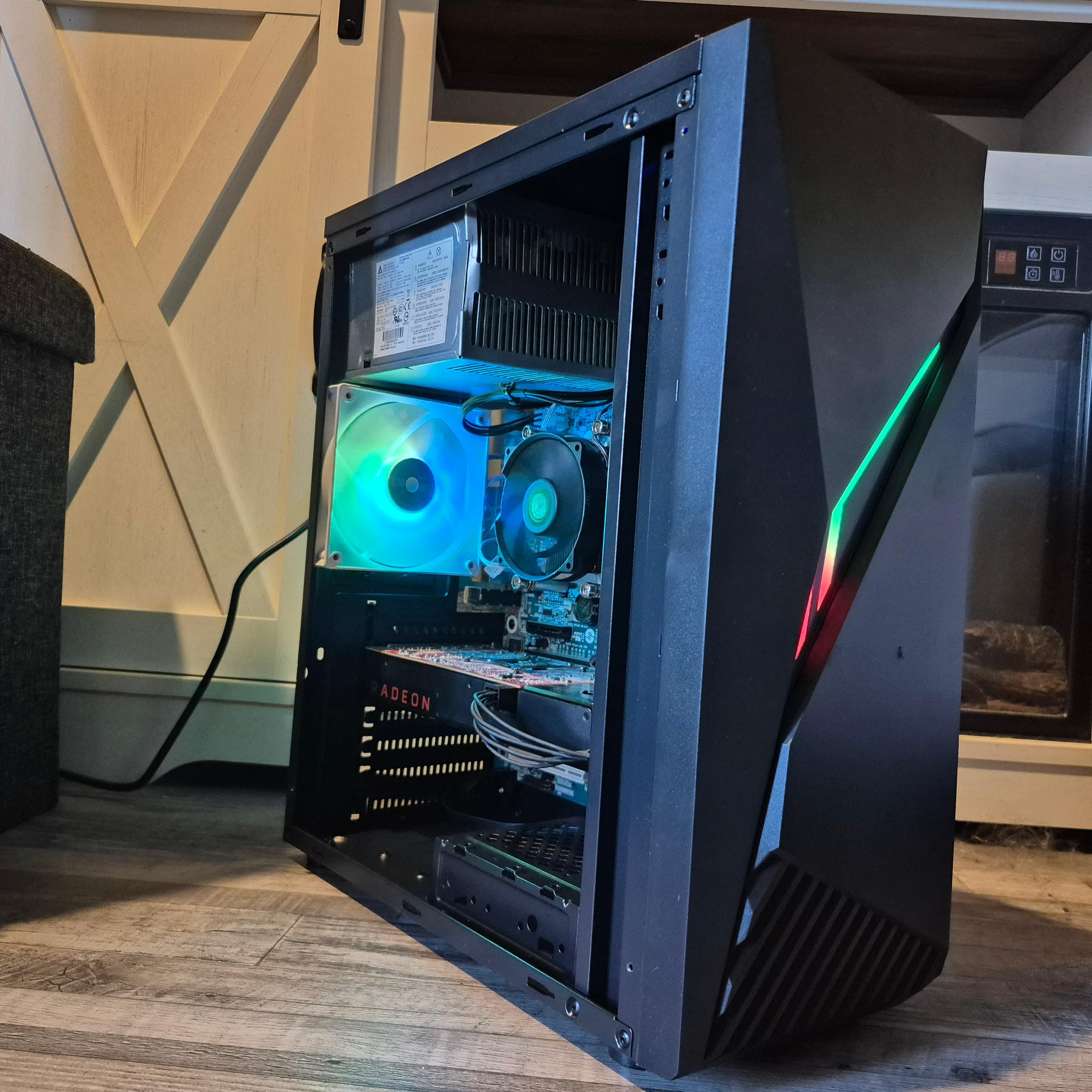 100 FPS Fortnite | i5-4570, 16GB RAM, 500GB SSD, RX 580 4GB, RGB, Wifi