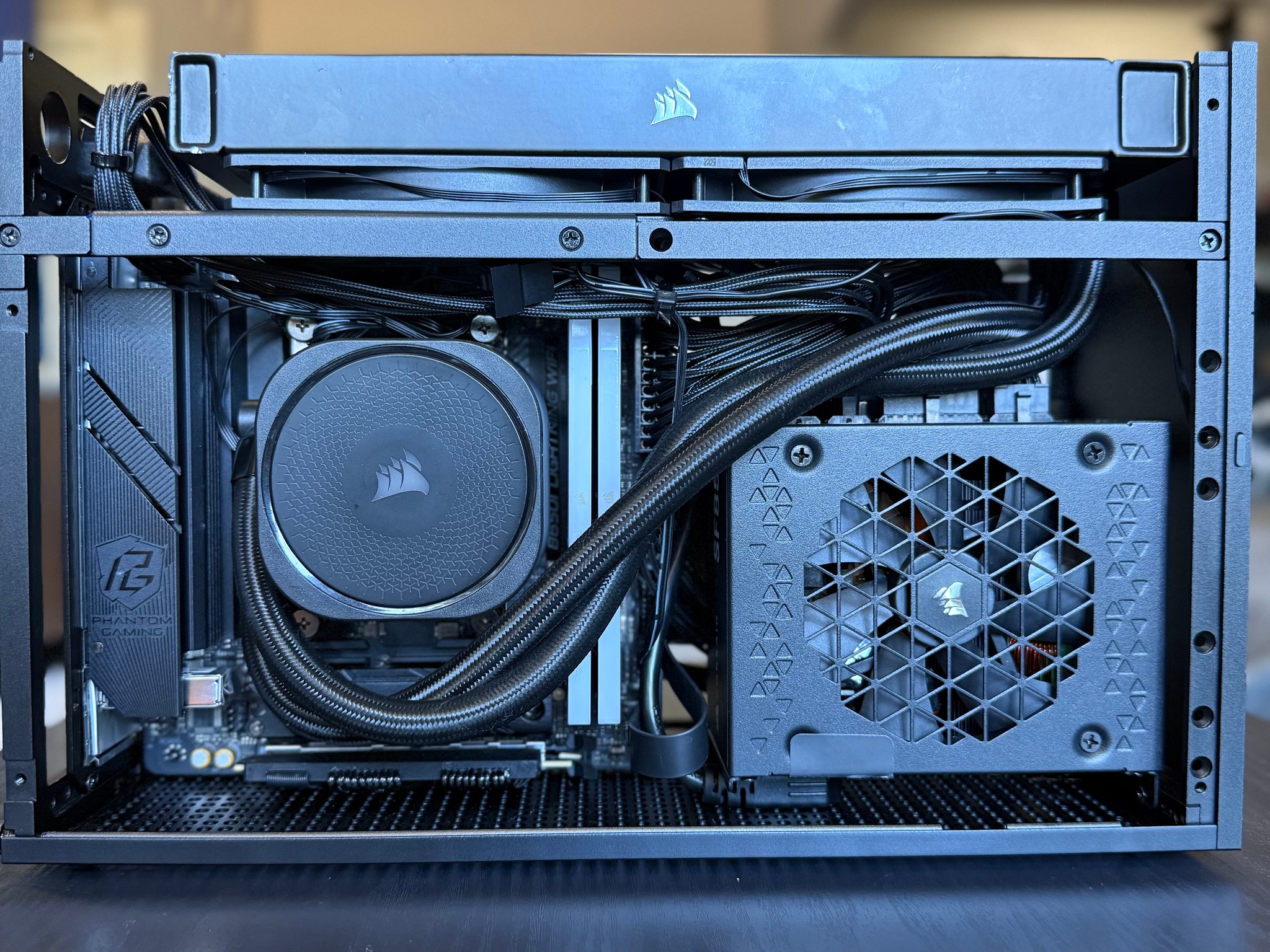 formD T1 - 7800X3D - 5070 FE