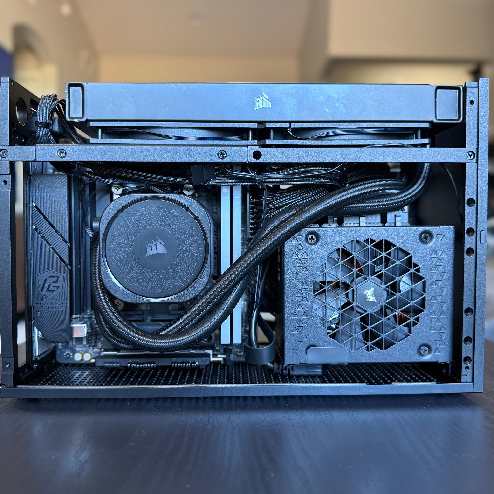 formD T1 - 7800X3D - 5070 FE
