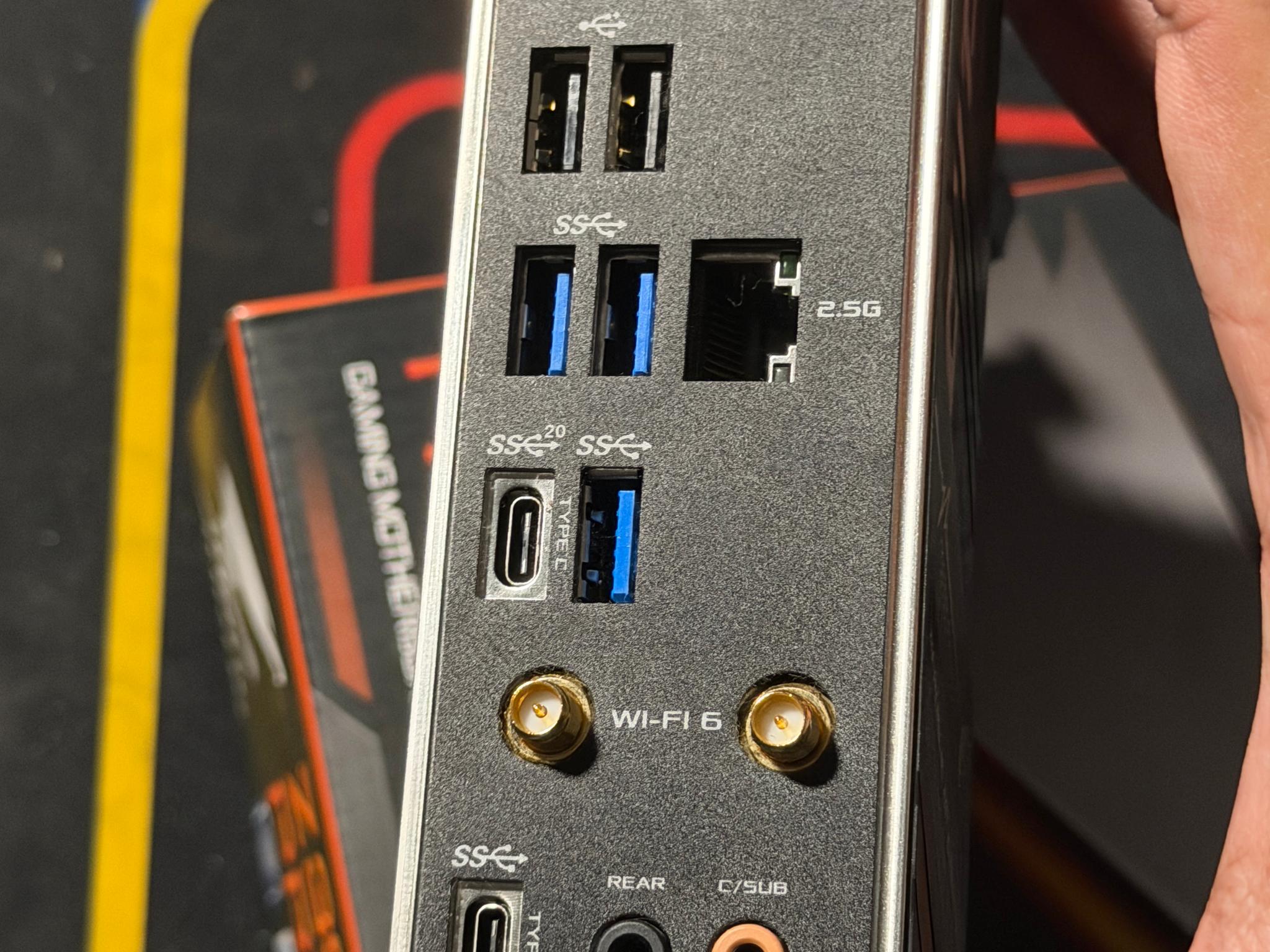 ASUS ROG STRIX B660-A GAMING WIFI D4 - Image 3