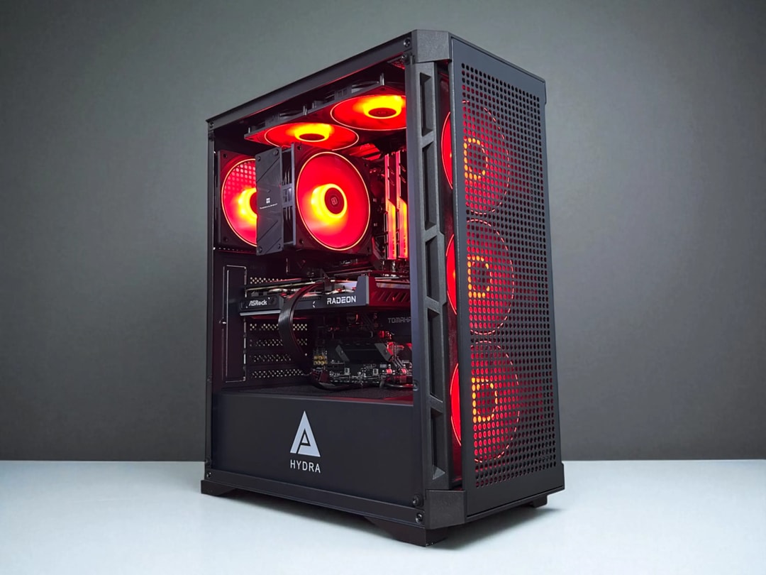 RX 9060XT 16GB | Ryzen 7 5700X | 32GB DDR4 | 1TB NVMe | The Mid
