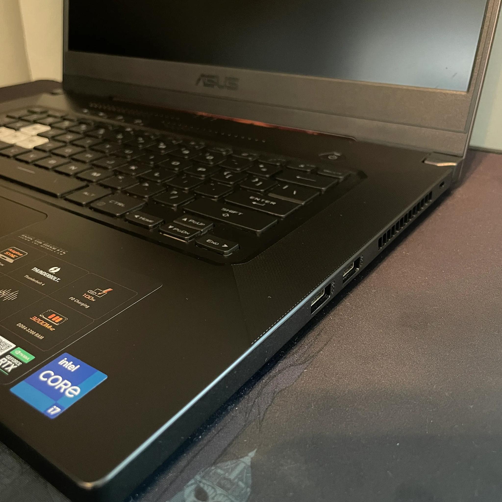 Asus TUF Dash F15 FX516P i7-11370H 16GB RAM 500GB SSD 15.6" FHD 144Hz RTX 3060