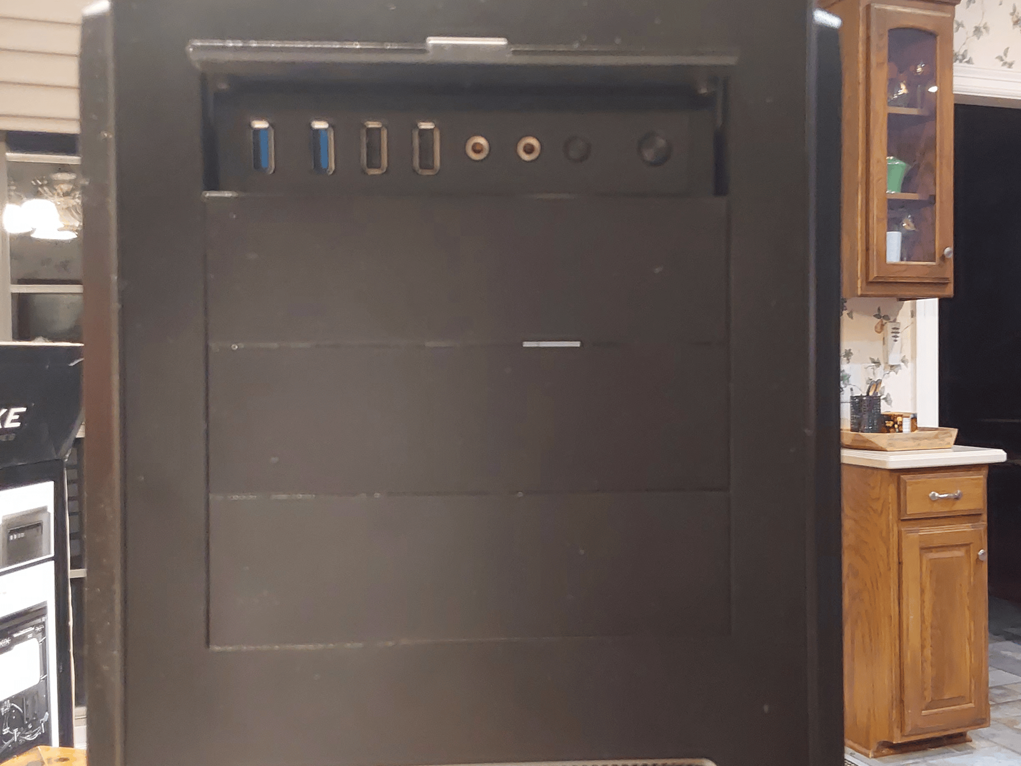 Phanteks Enthoo Luxe full tower computer case in original retail box with all parts and accessories