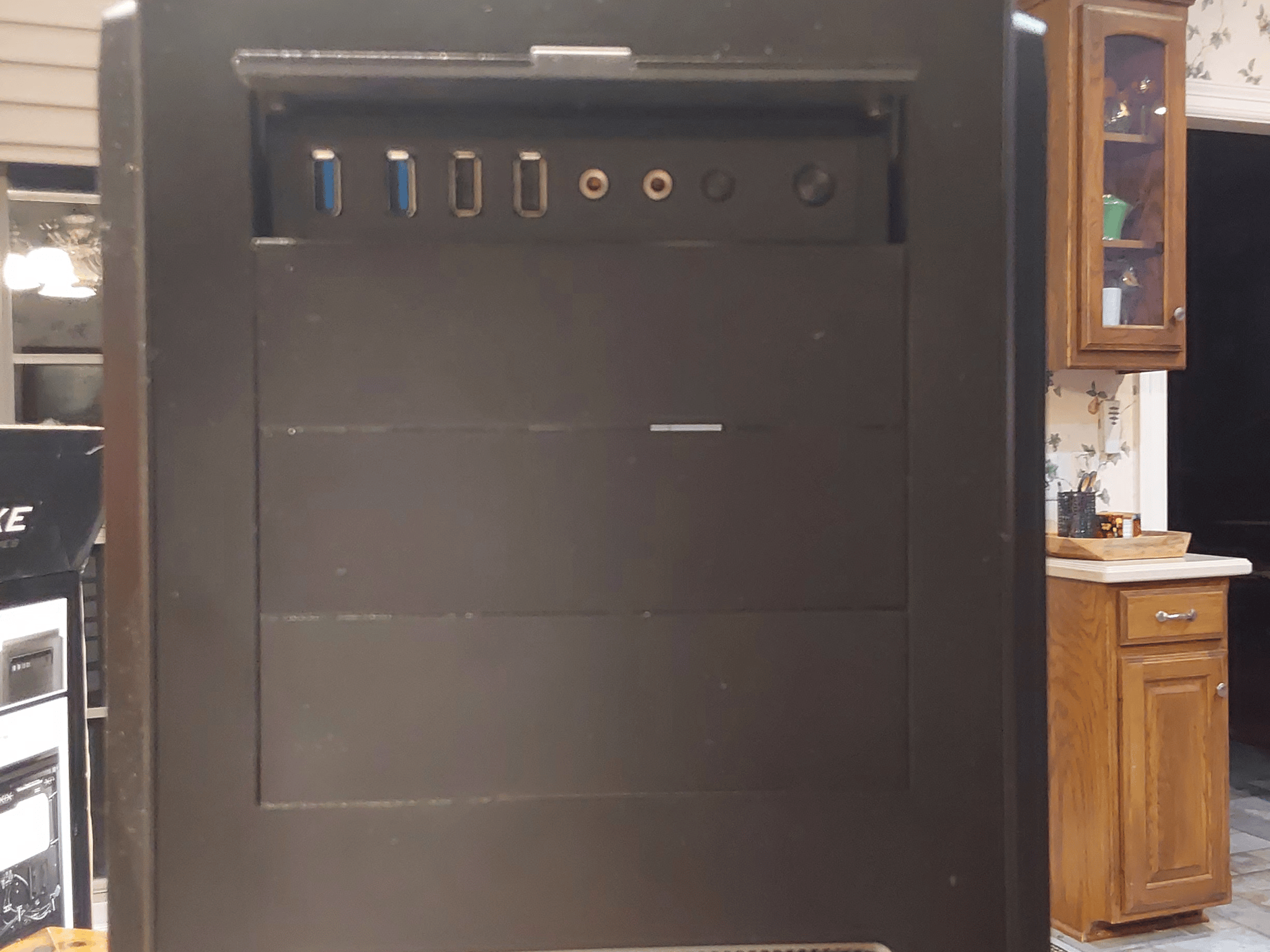 Phanteks Enthoo Luxe full tower computer case in original retail box with all parts and accessories