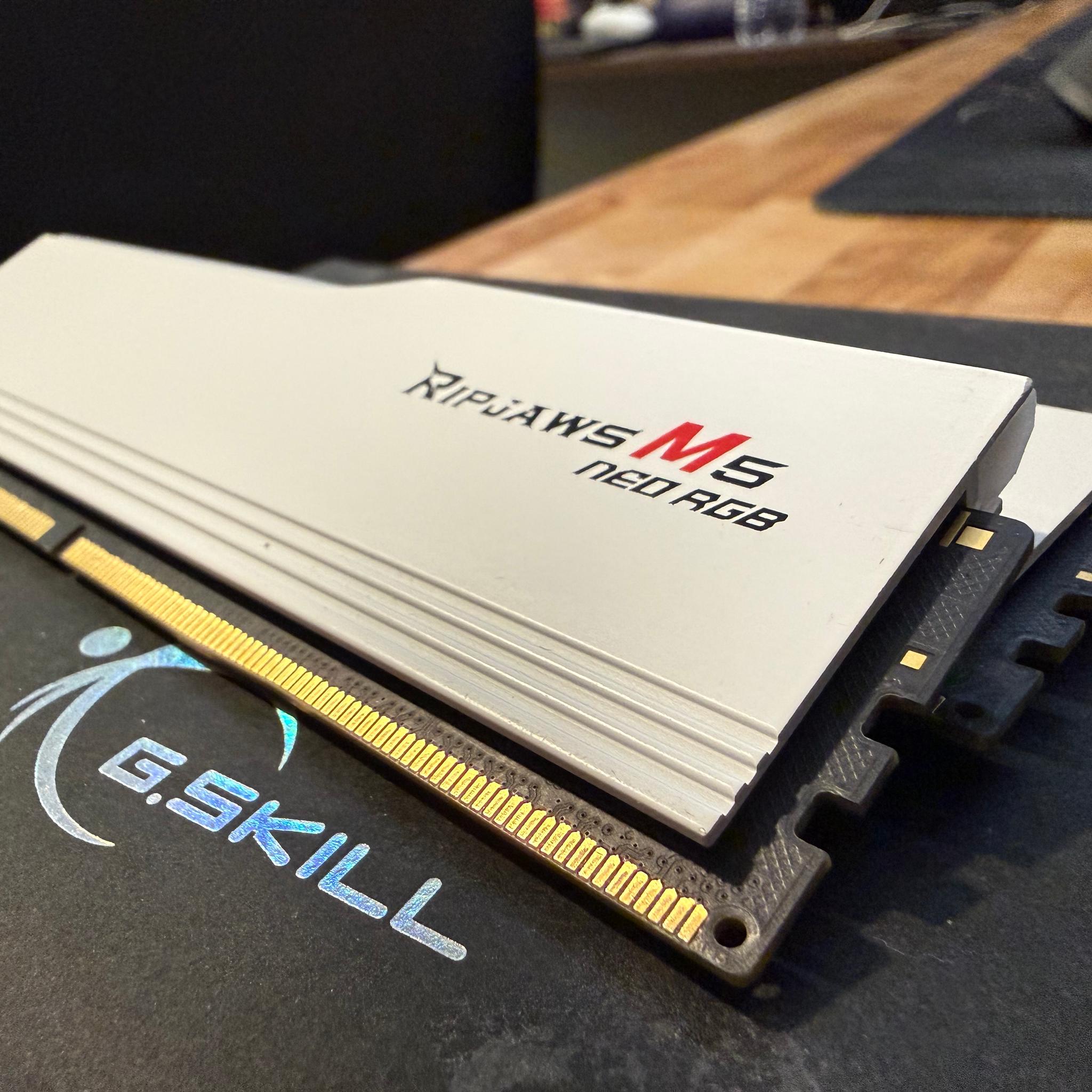 (WHITE) G. Skill RipJaws M5 neo RGB 32GB Kit (16x2) | DDR5 6000 CL36  EXPO/XMP AMD for Ryzen/Intel