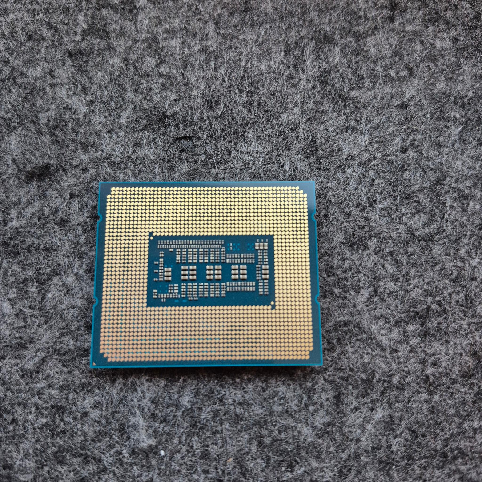 INTEL i7-14700F