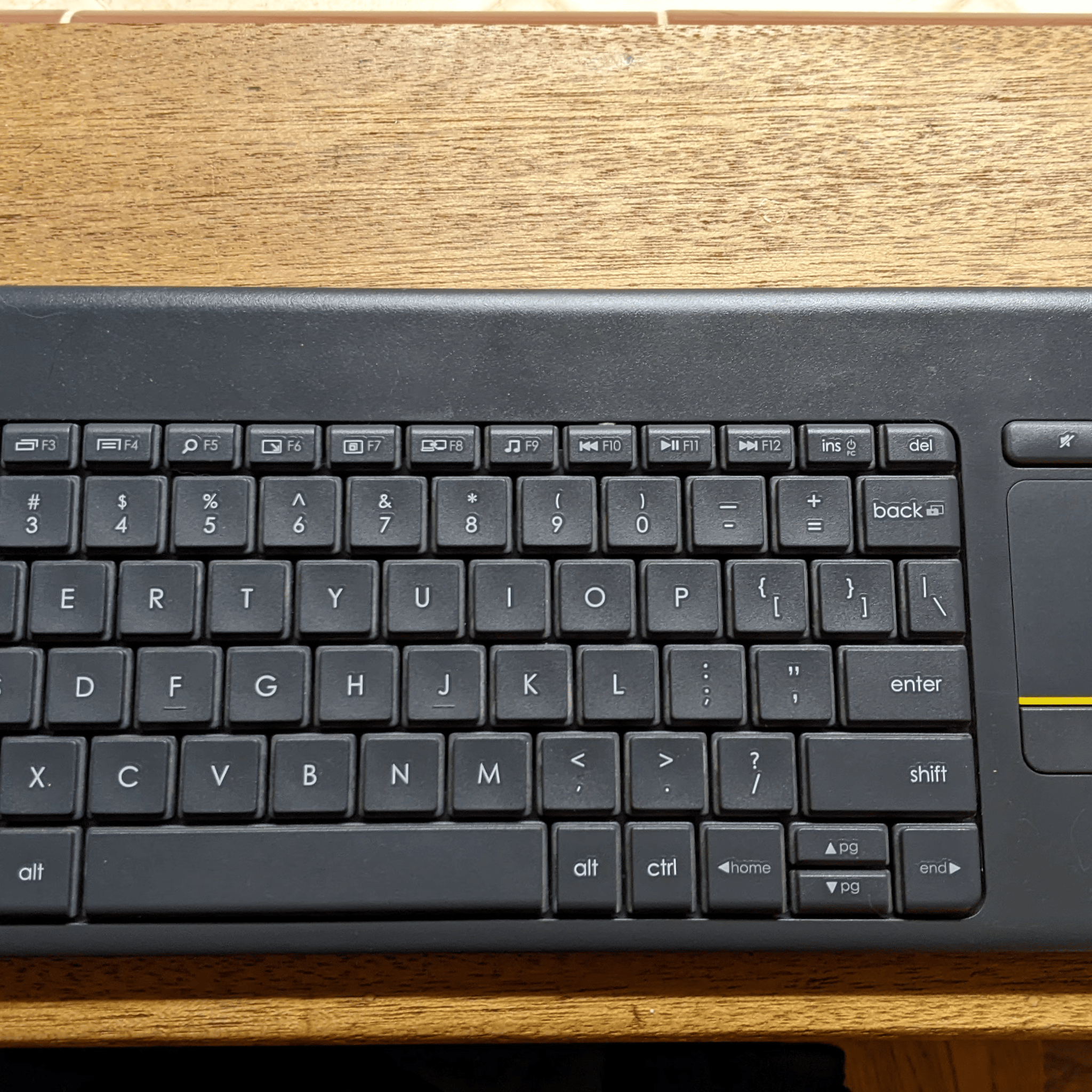 Logitech K400+ Keyboard