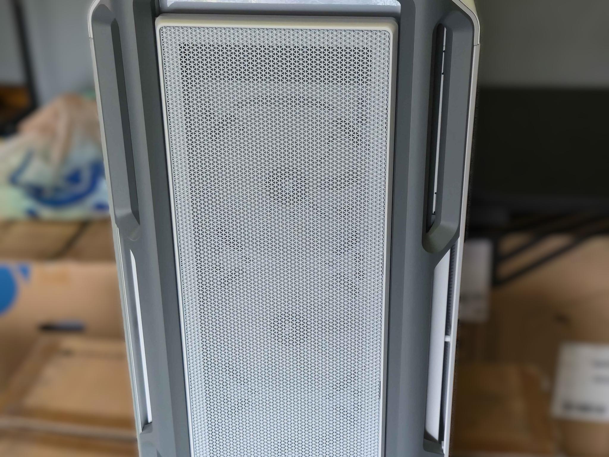 Corsair iCUE 5000T RGB (White - Tempered Glass) - Image 1