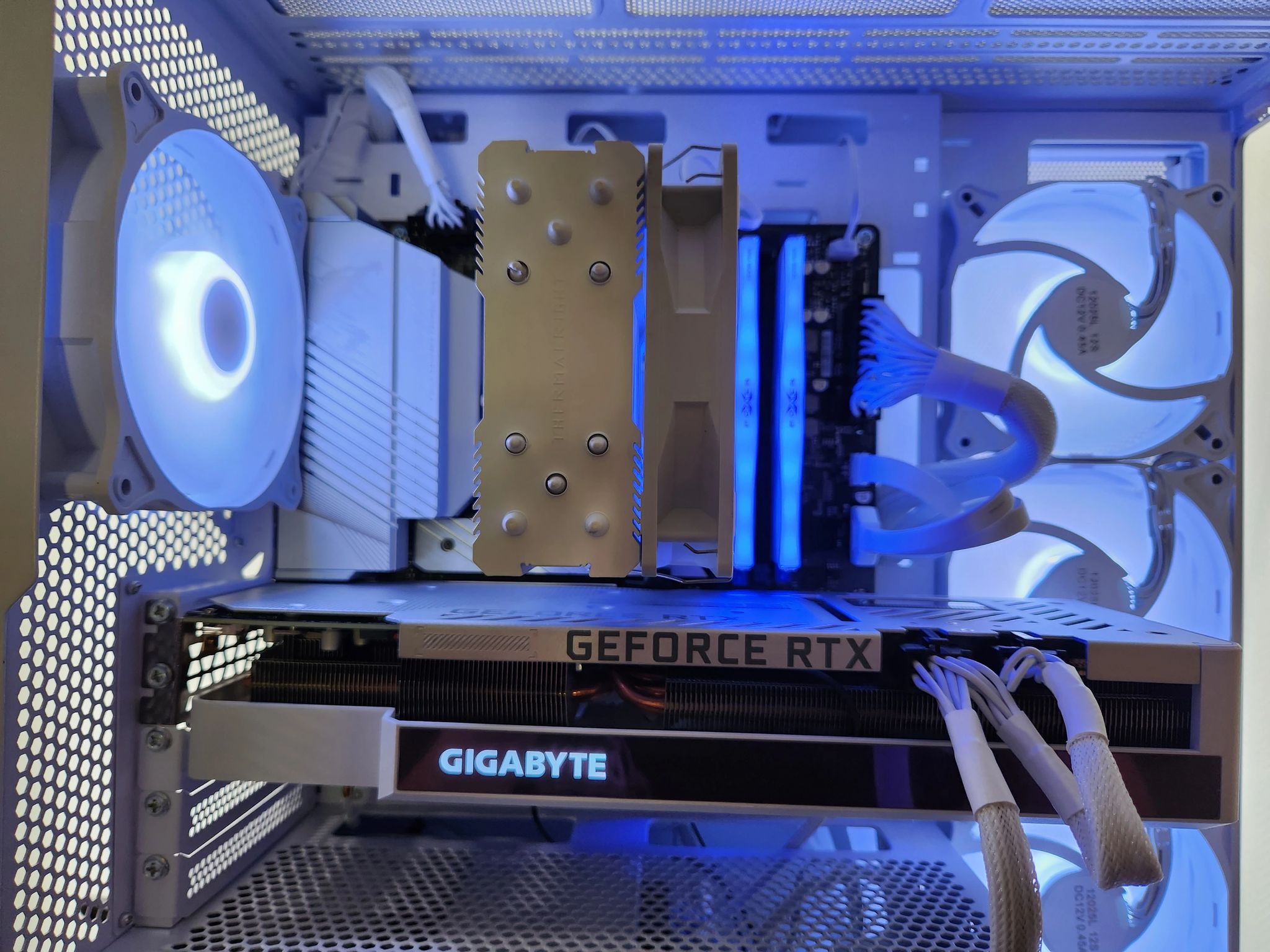 Gorgeous All White 3070 TI/i512600KF Build