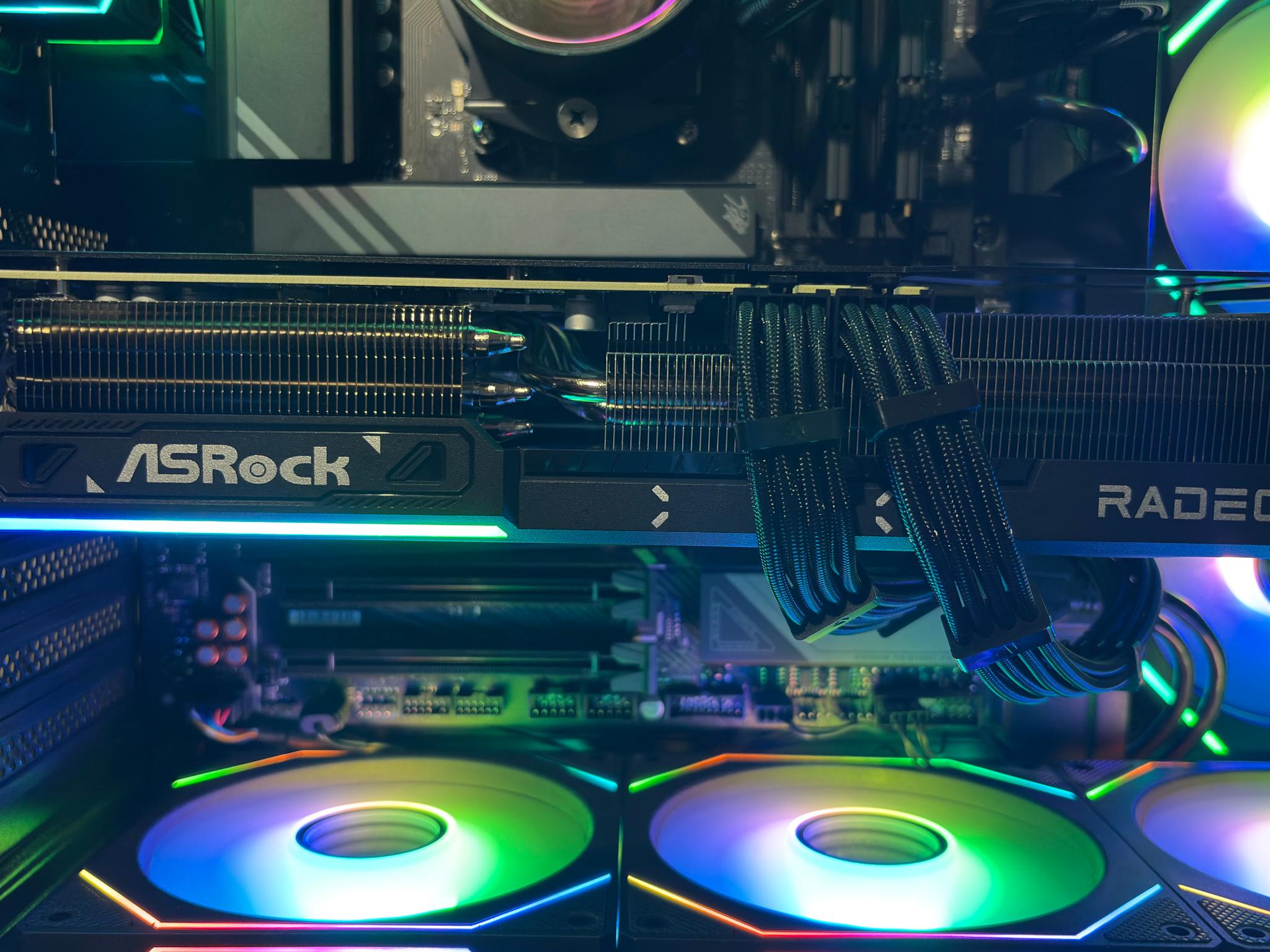 High End Gaming PC | RX 9070 XT | Ryzen 7 9800X3D | 32GB DDR5 | 1TB SSD | X870E | 850W | WiFi 7