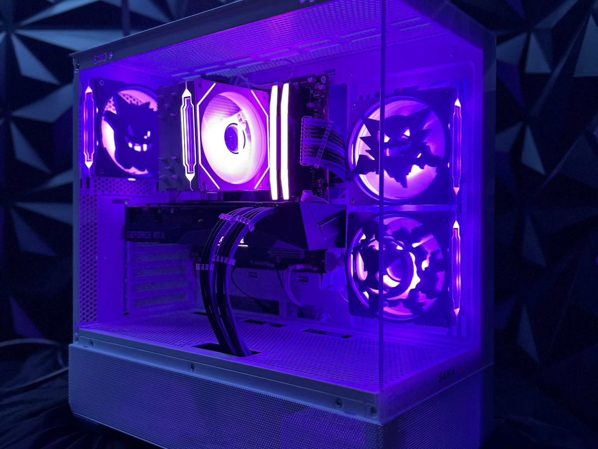 💀 Gakaiko Gengar 🟣 Ryzen 5 9600X| RTX 3070| 32 GB DDR5 6000MHZ| 2.5 TB NVMe