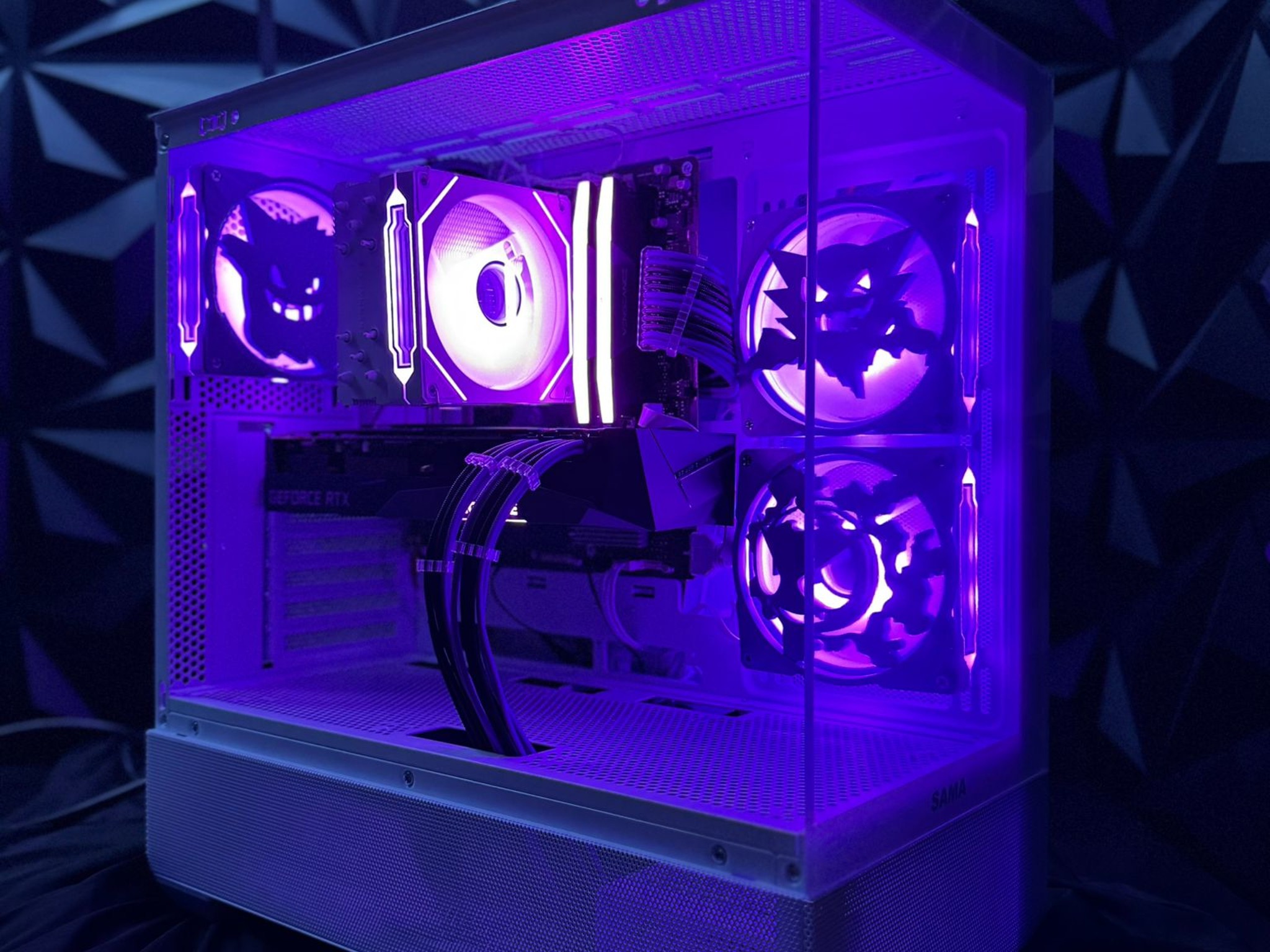 💀 Gakaiko Gengar 🟣 Ryzen 5 9600X| RTX 3070| 32 GB DDR5 6000MHZ| 2.5 TB NVMe