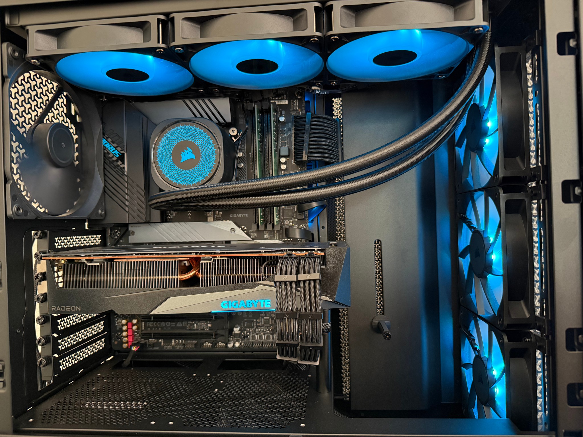 1440p Gaming PC - RX 6800 XT | i5-12600KF | 32GB RAM | 1TB NVMe