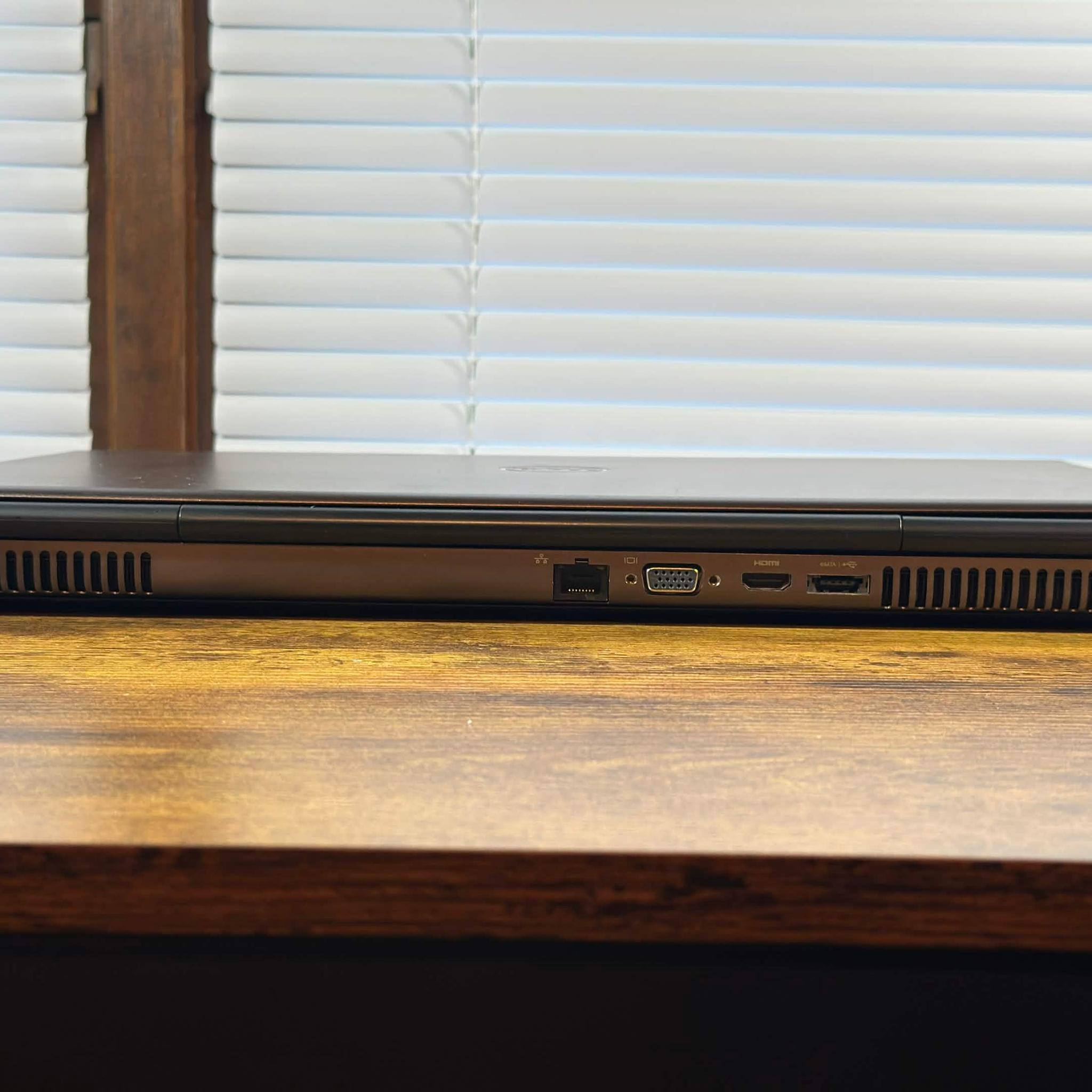 Dell Precision M6700 | Intel i7 3740QM | 24GB DDR3 | AMD M6000 2GB | SSD+HDD | Win10 | Gaming Laptop