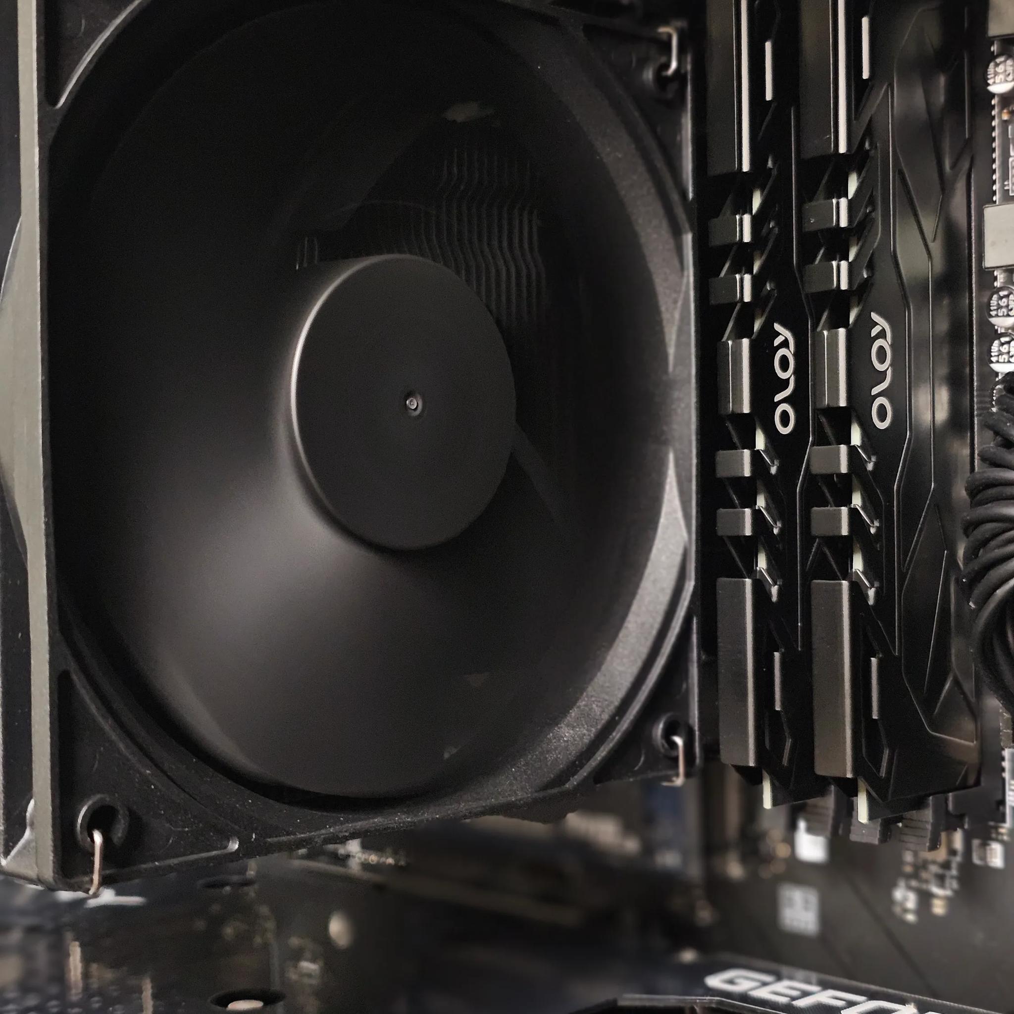 X-Mas Sale 1440p / RTX 3070-Ti 8GB / Ryzen 7 5800x / 32GB DDR4 / 1TB SSD