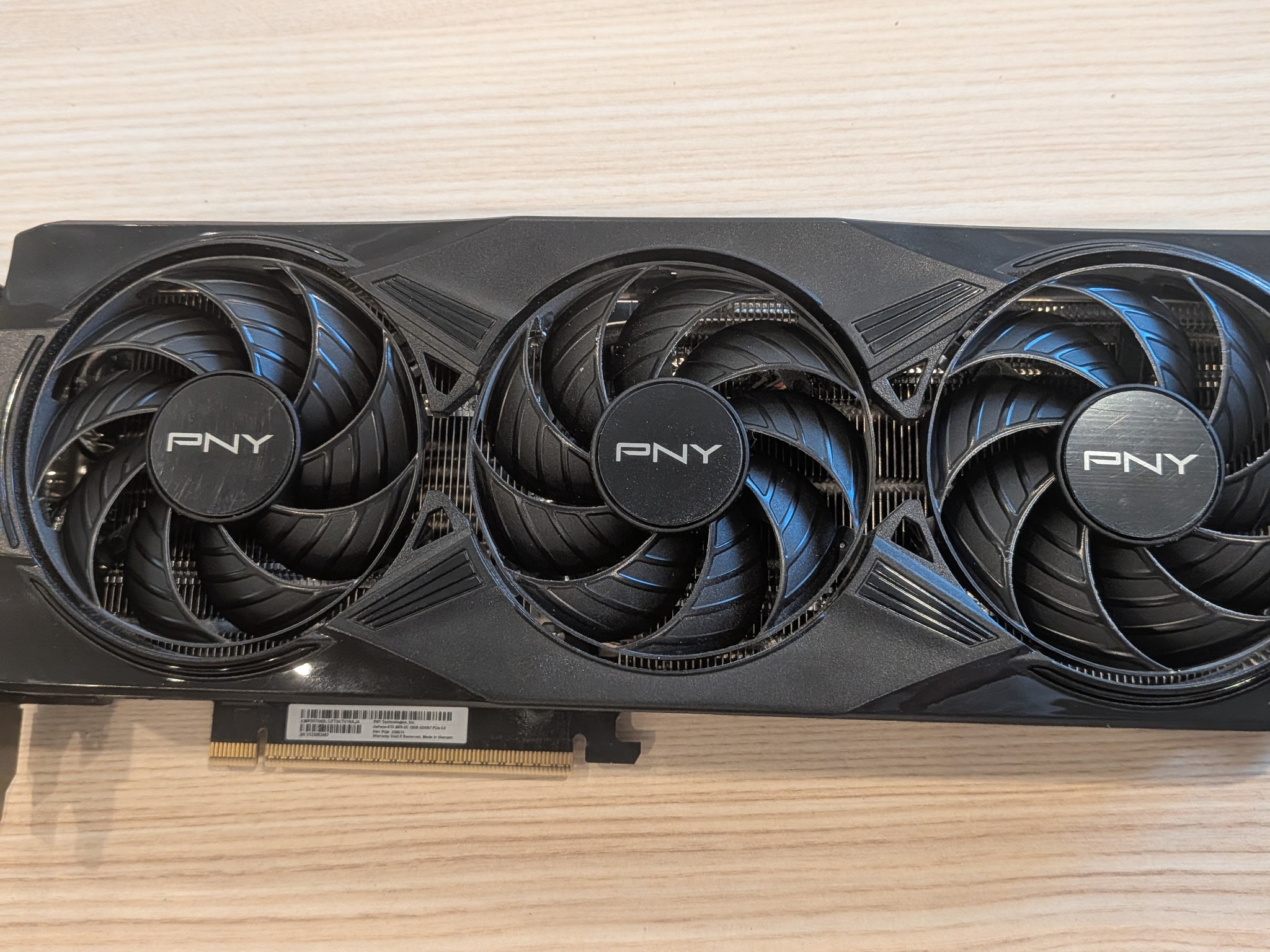 PNY GeForce RTX 5070 Overclocked Triple Fan