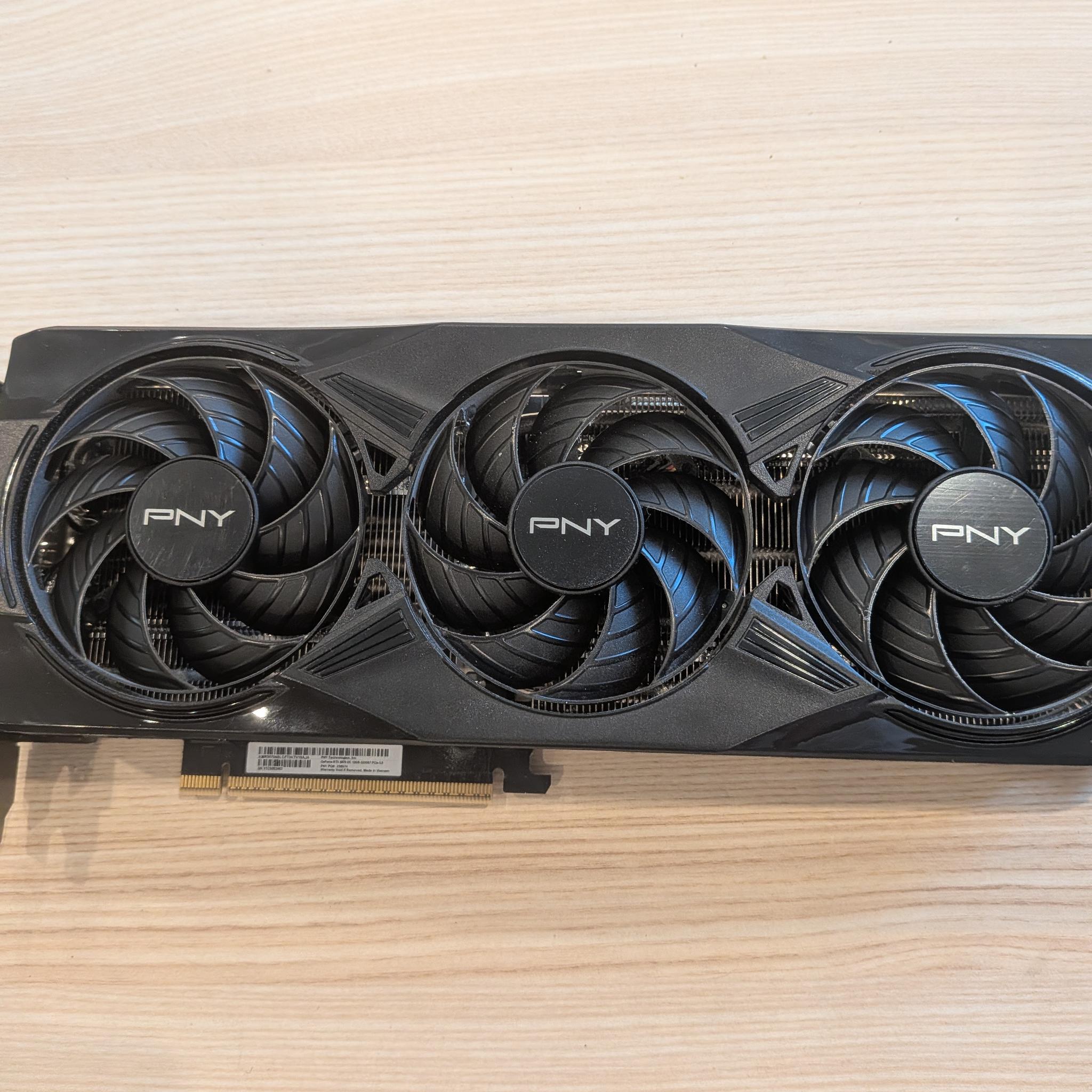 PNY GeForce RTX 5070 Overclocked Triple Fan