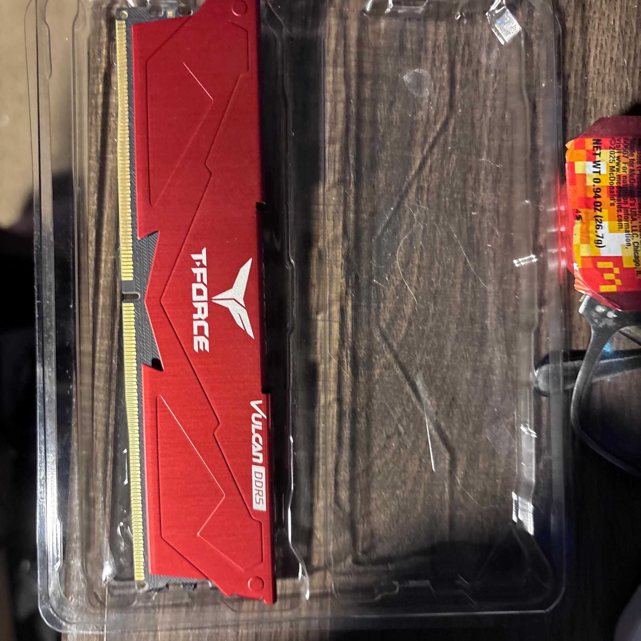 T-Force Vulkan 16GB DDR5 6000M/T
