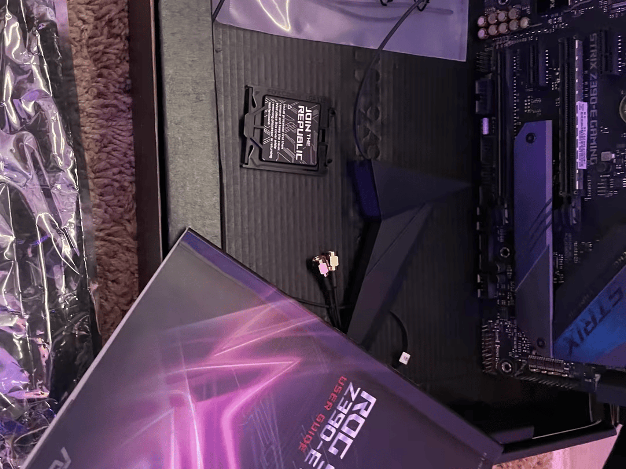 Mobo/CPU Combo - Asus Strix z390e w/ i7 9700k