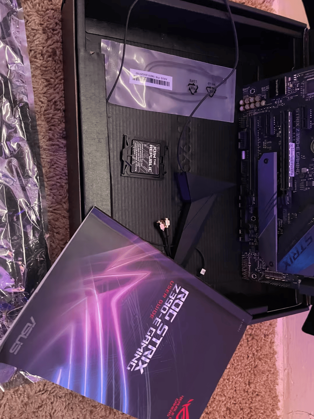 Mobo/CPU Combo - Asus Strix z390e w/ i7 9700k