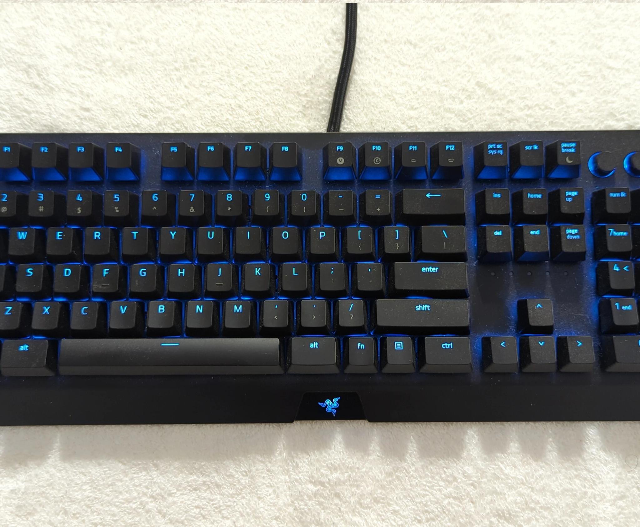 Razer Blackwidow Elite mechanical RGB keyboard barely used and in good condition!
