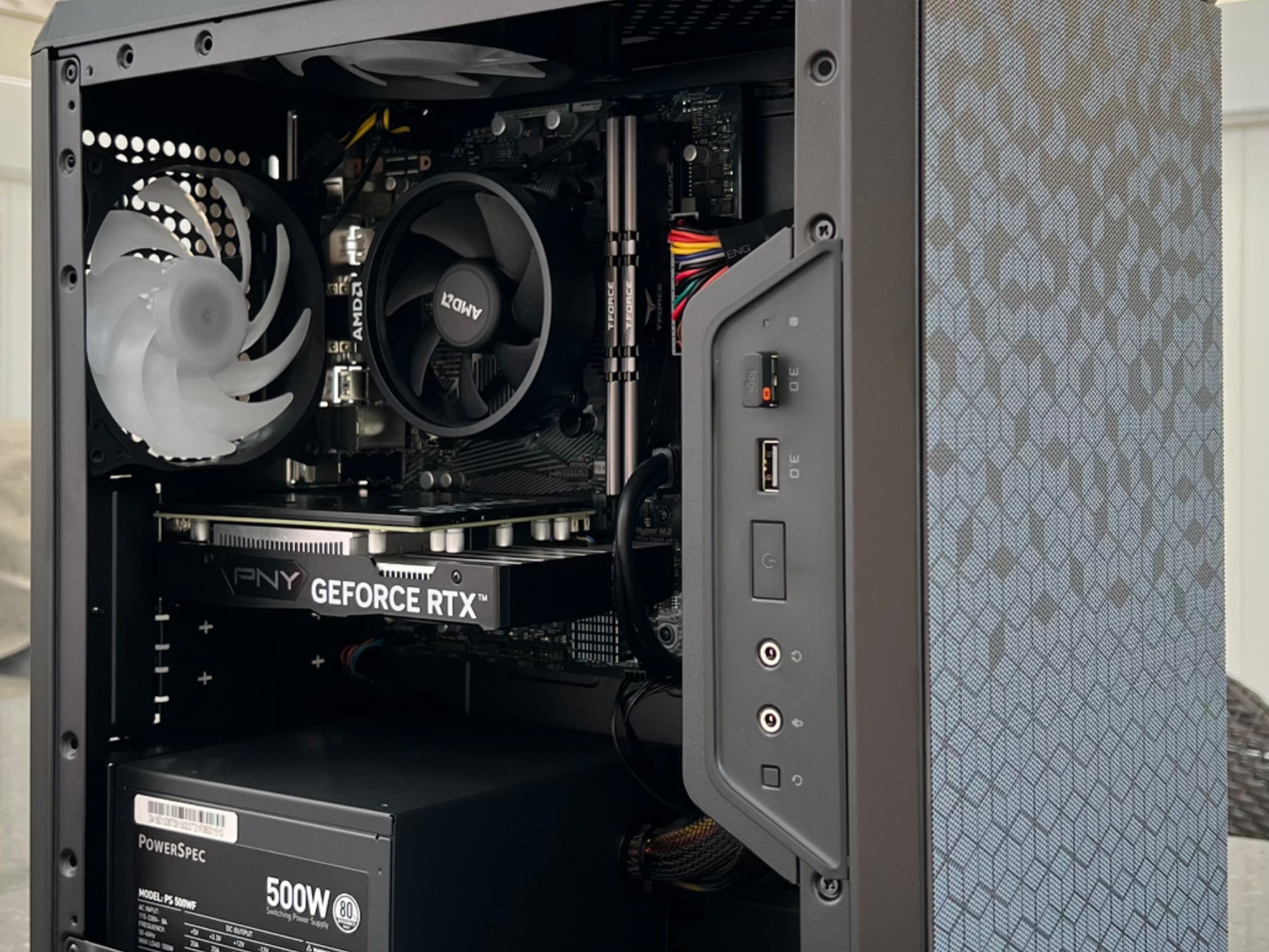 Budget Ryzen 5 4500 0.75 TB  SSD NVME 32 GB DDR4 RTX 3050 6 GB - All new parts!