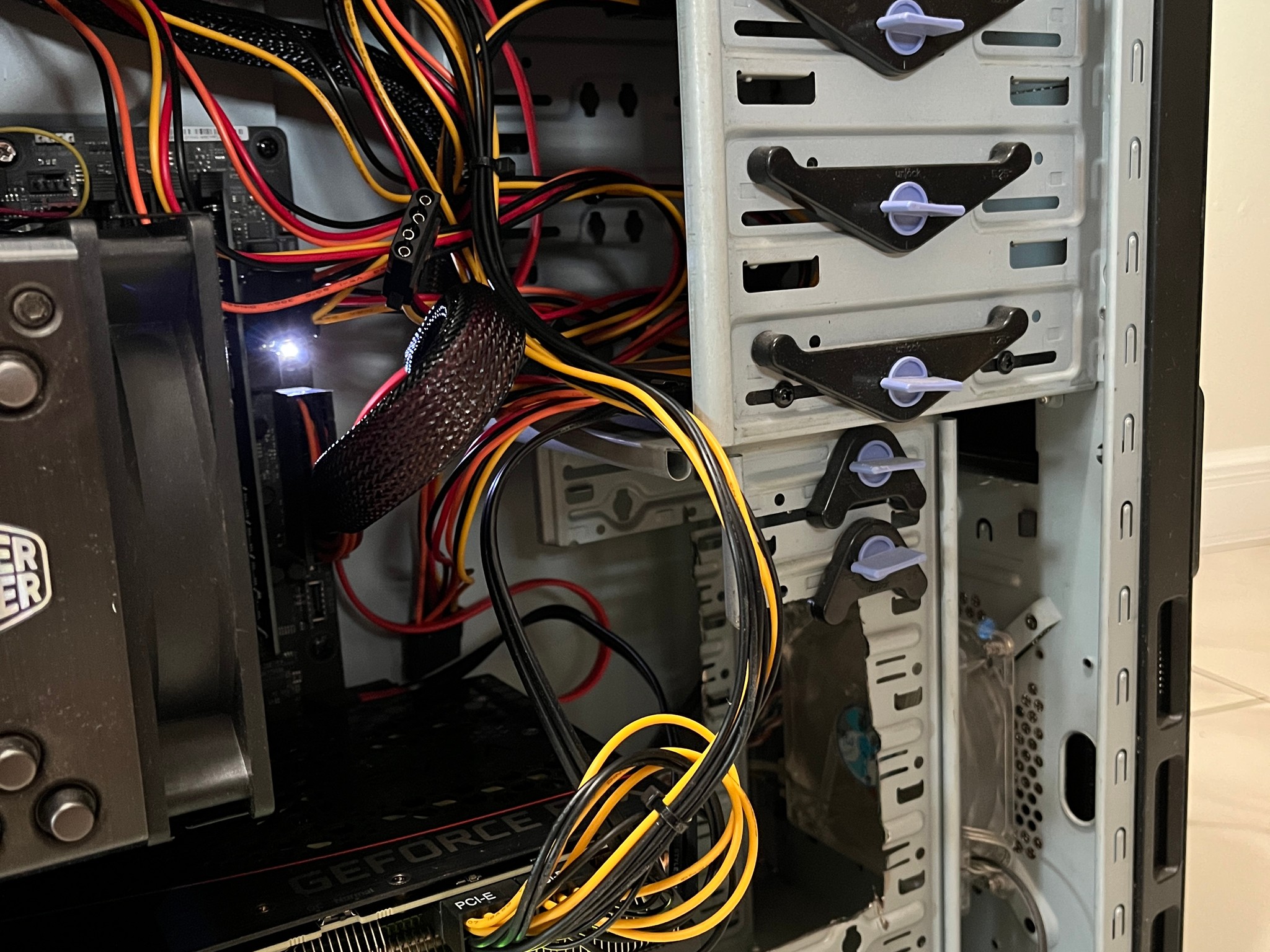 NVIDIA RTX 3070, Intel Core i7-9700k, 16GB RAM, 512GB SSD - High FPS Sleeper Gaming PC w/ Wi-Fi & BT