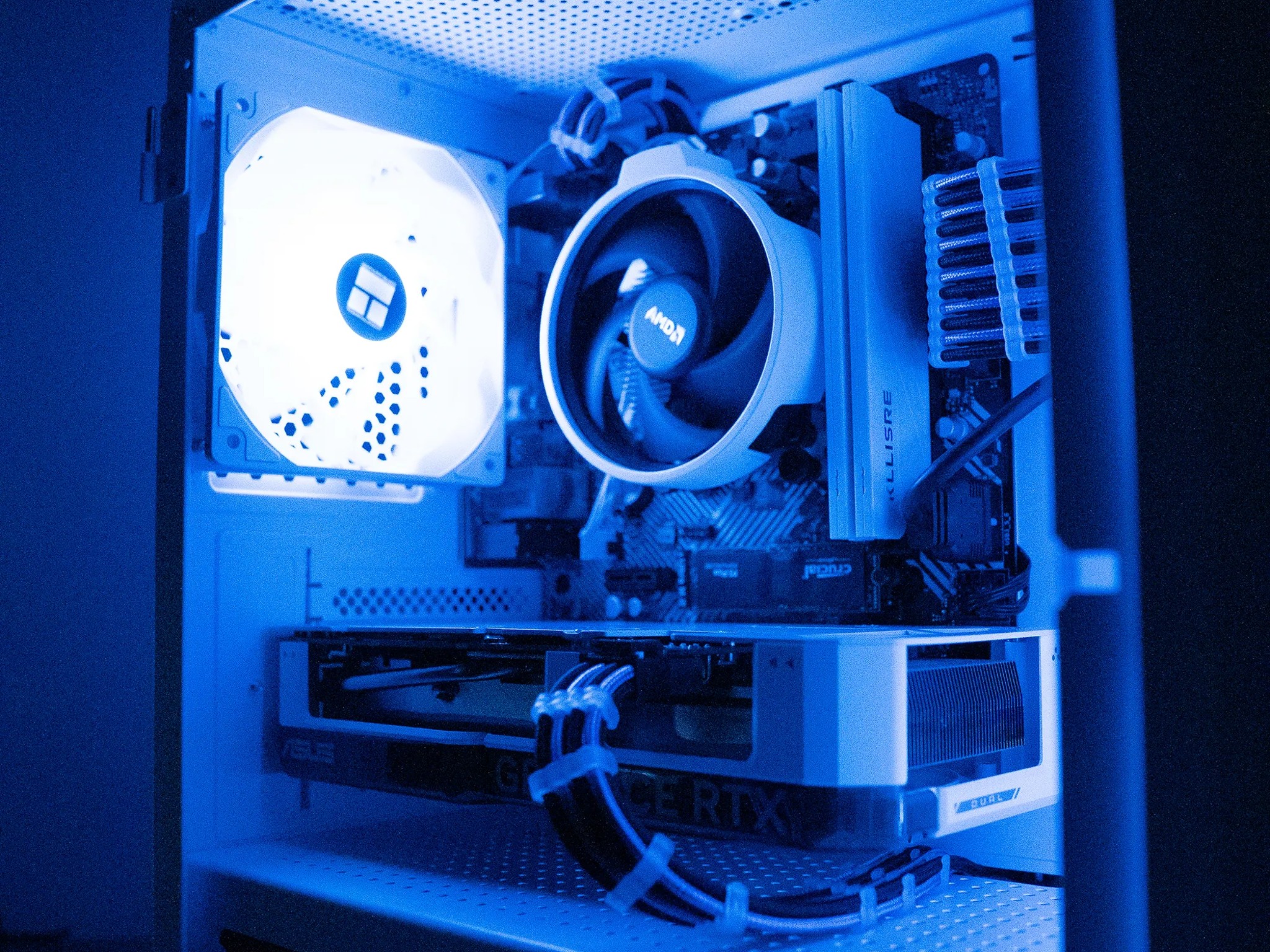 ❄️🌨 | ASUS RTX 4060 | RYZEN 5 5500 | 16GB DDR4 RAM | 1TB | Arctic Freeze 4.0