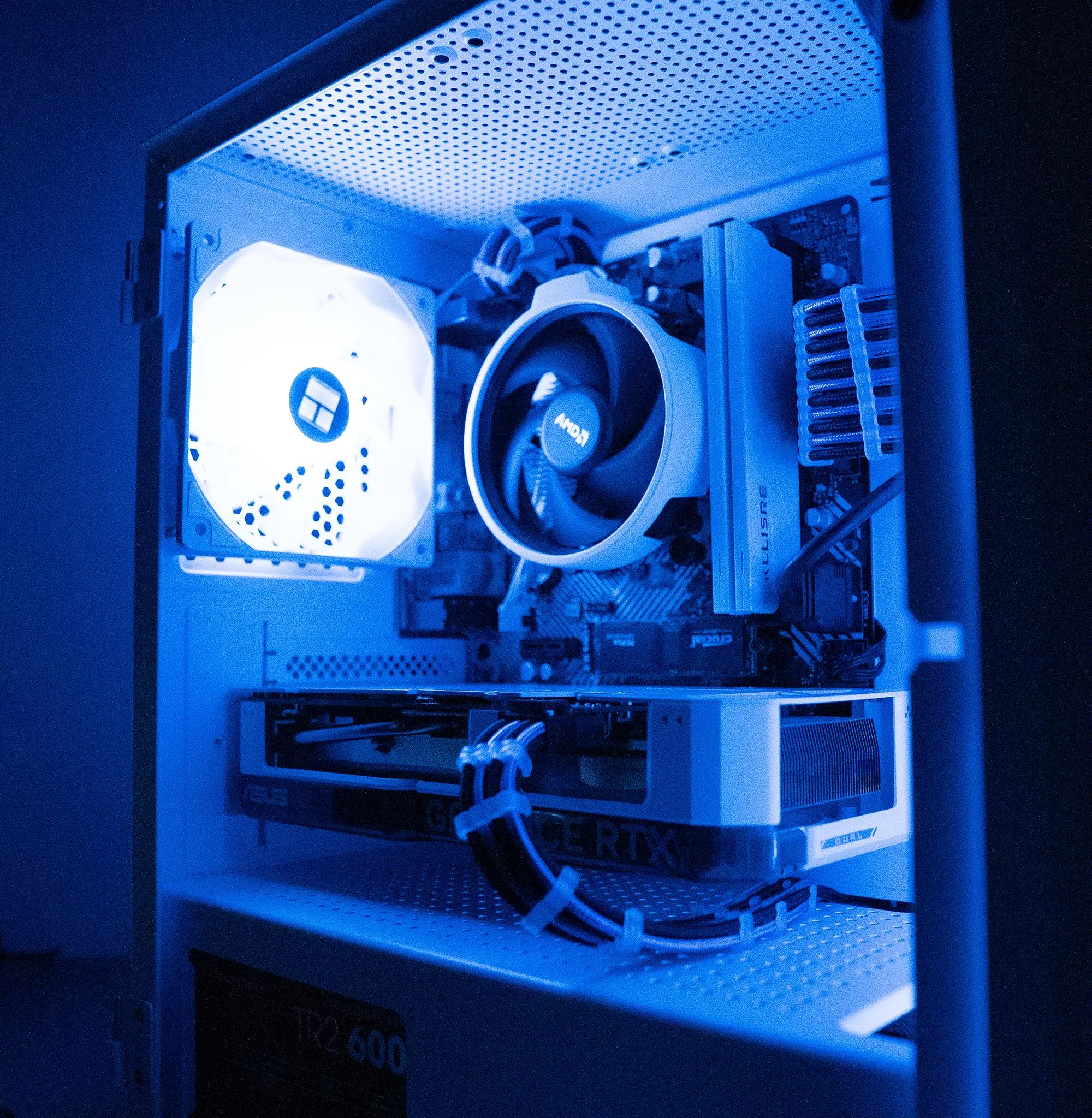 ❄️🌨 | ASUS RTX 4060 | RYZEN 5 5500 | 16GB DDR4 RAM | 1TB | Arctic Freeze 4.0