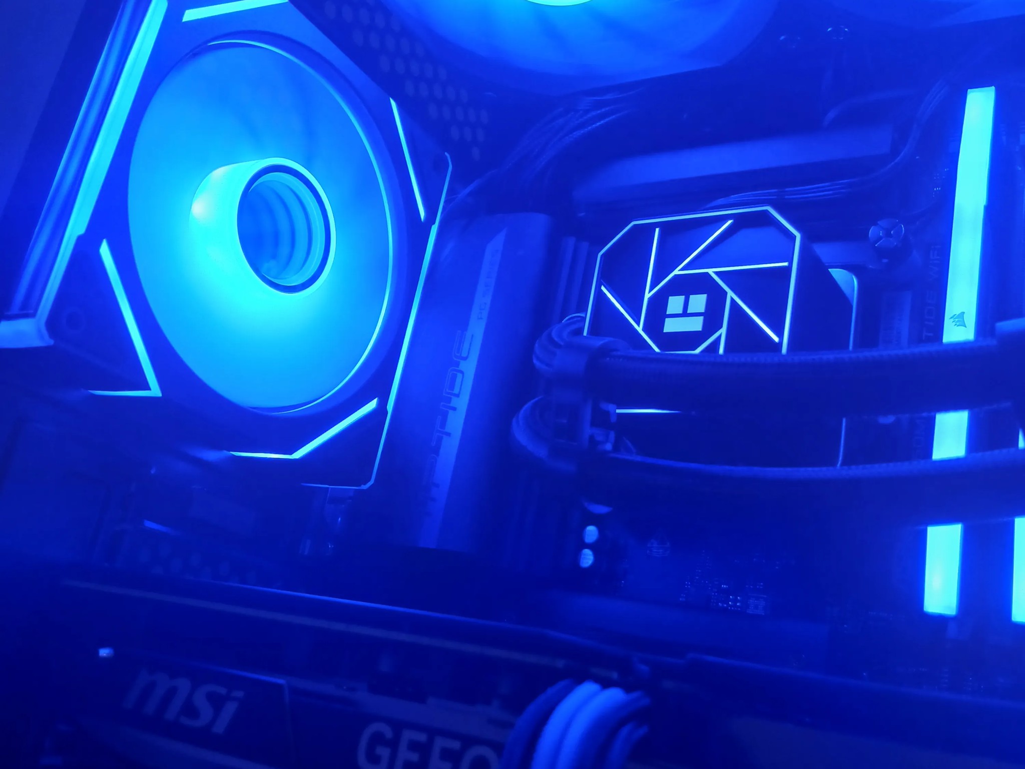 RTX 4070 12GB | Intel i5 12600K | 32GB DDR5 RAM