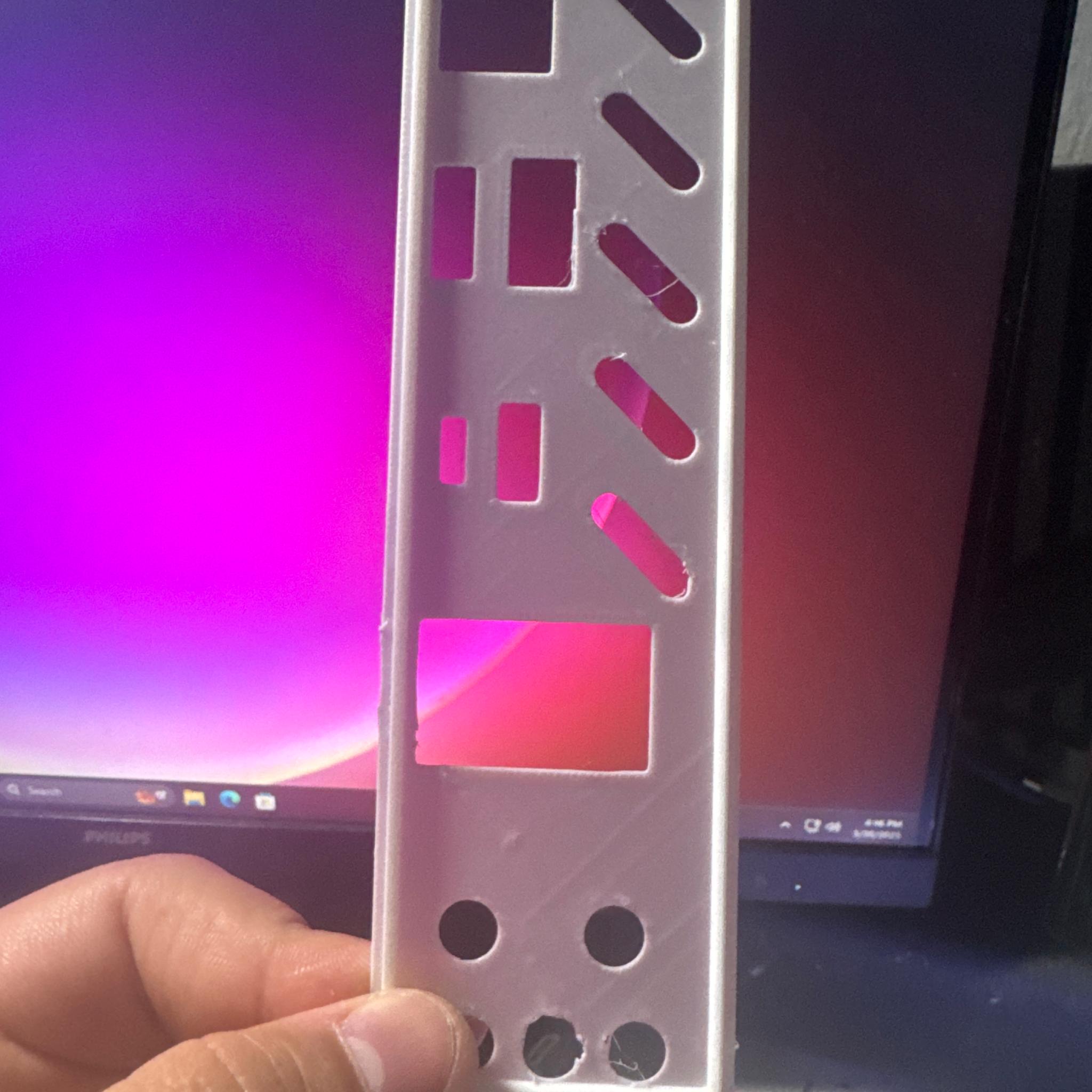 3D Printed Gigabyte B550 DS3H I/O shield
